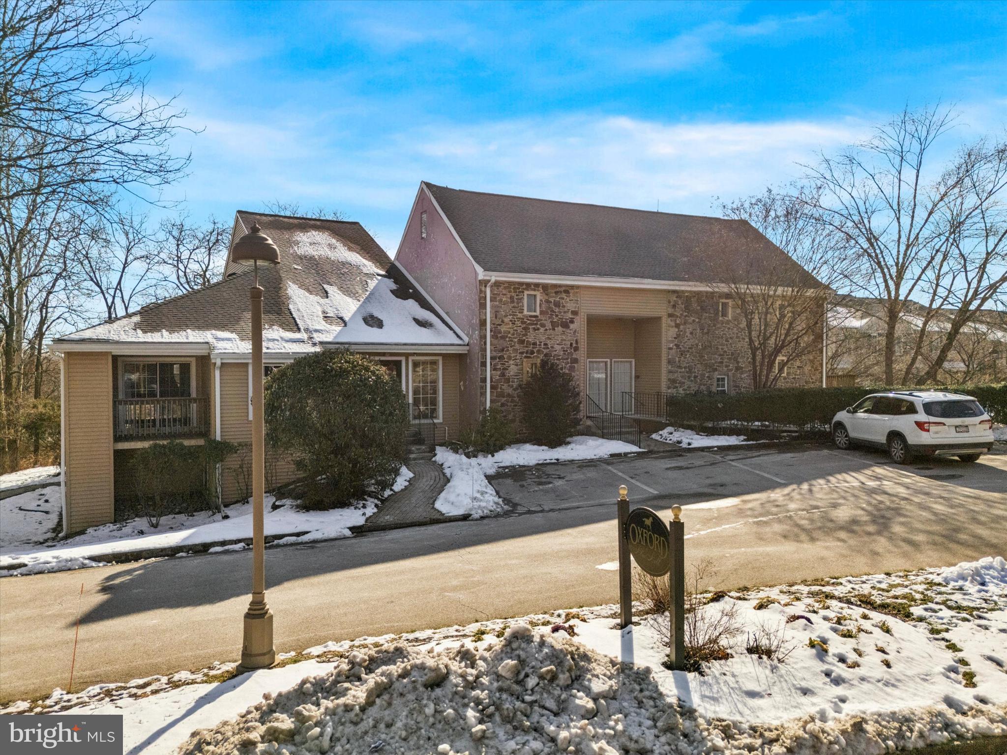 OXFORD OF BLUE BELL - Residential