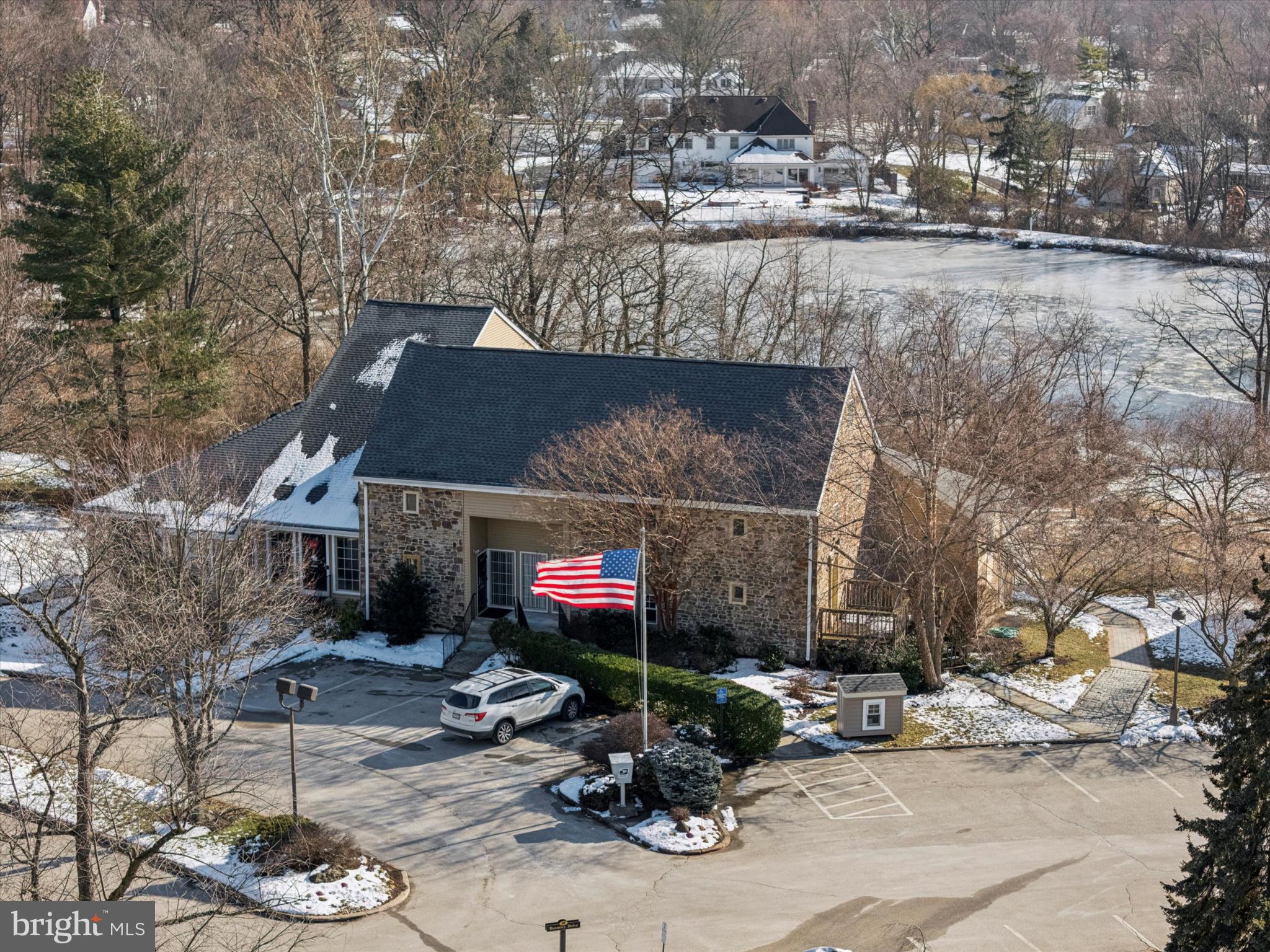 OXFORD OF BLUE BELL - Residential