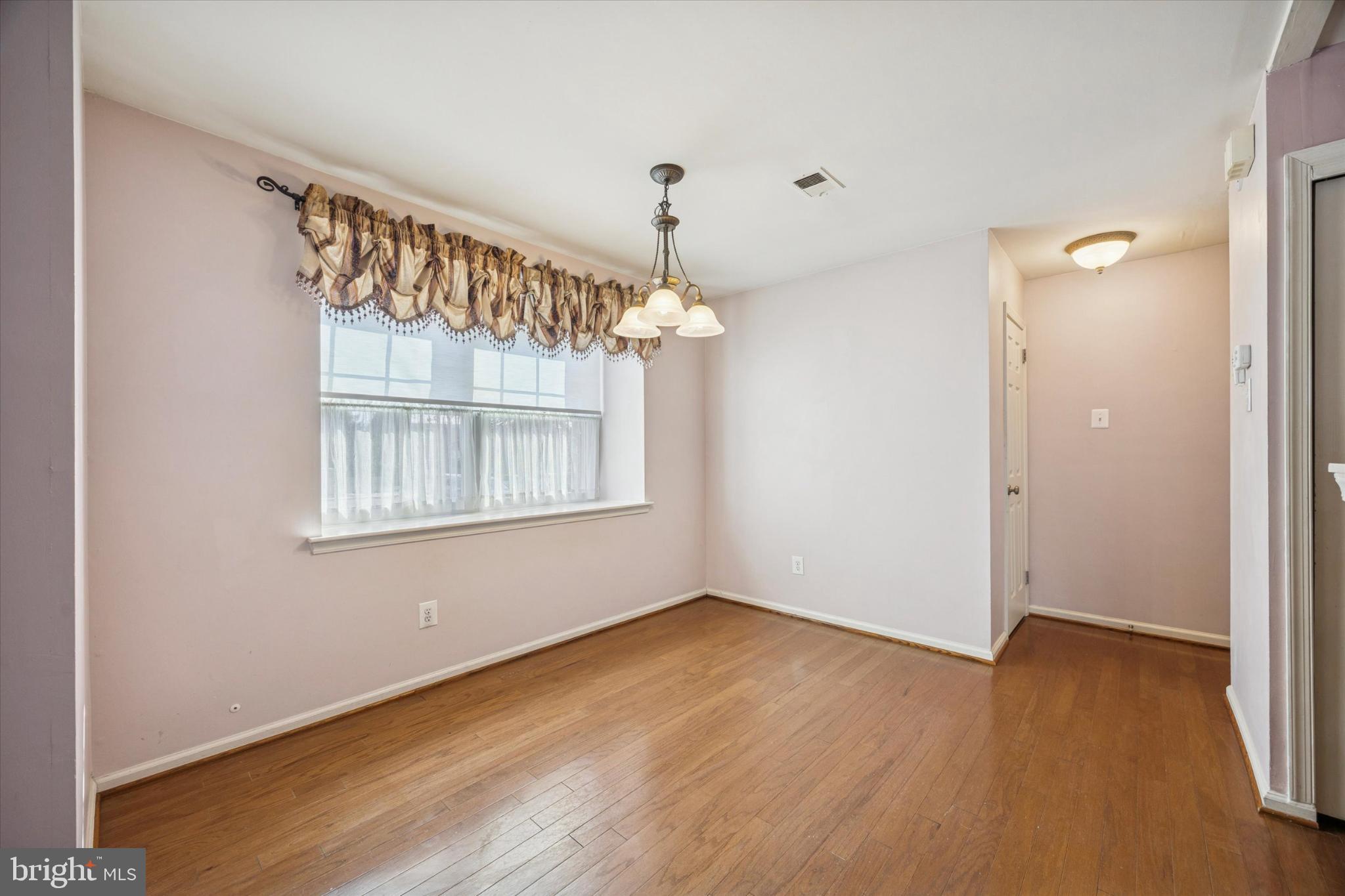 OXFORD OF BLUE BELL - Residential