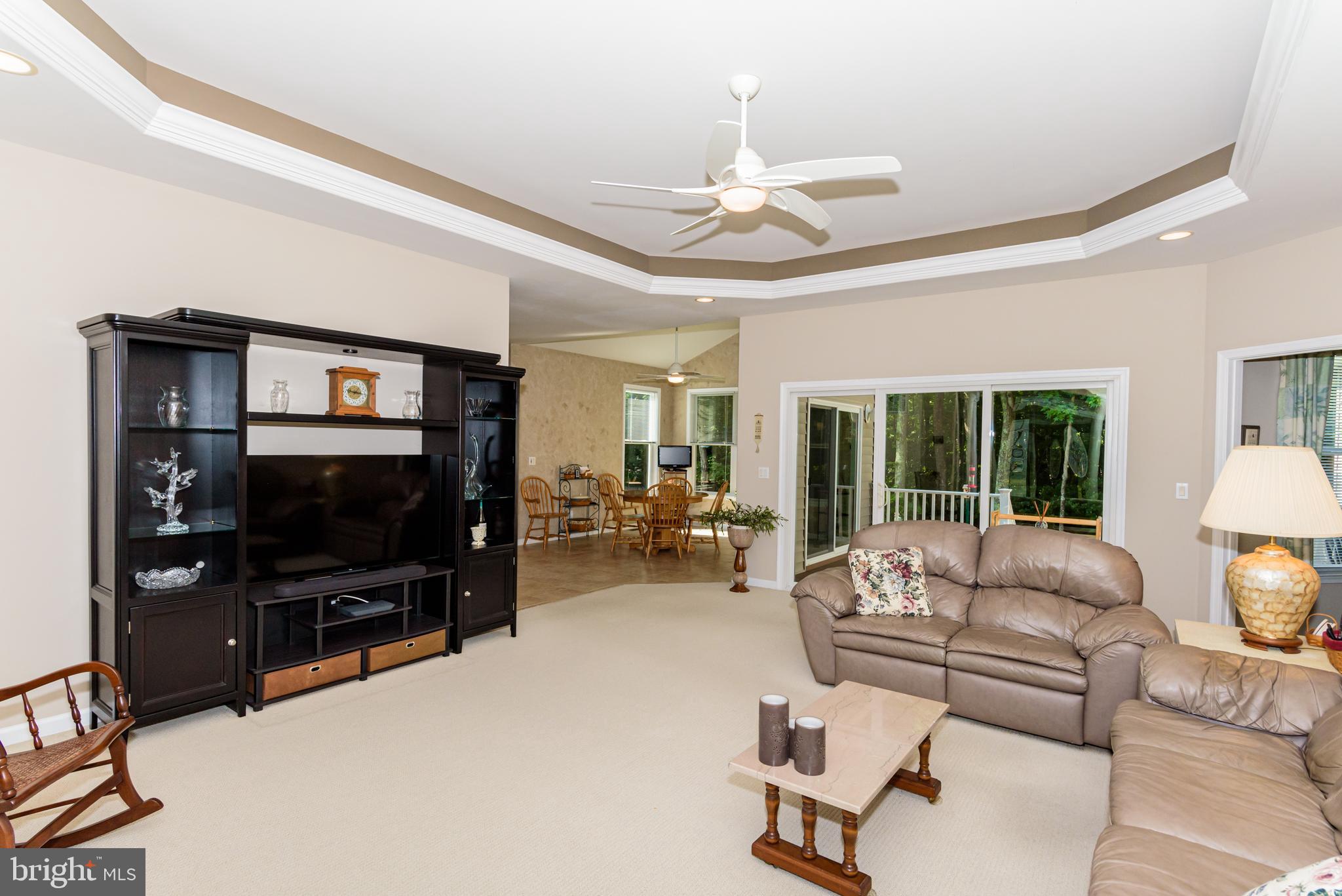 WHISPERING WOODS - Residential