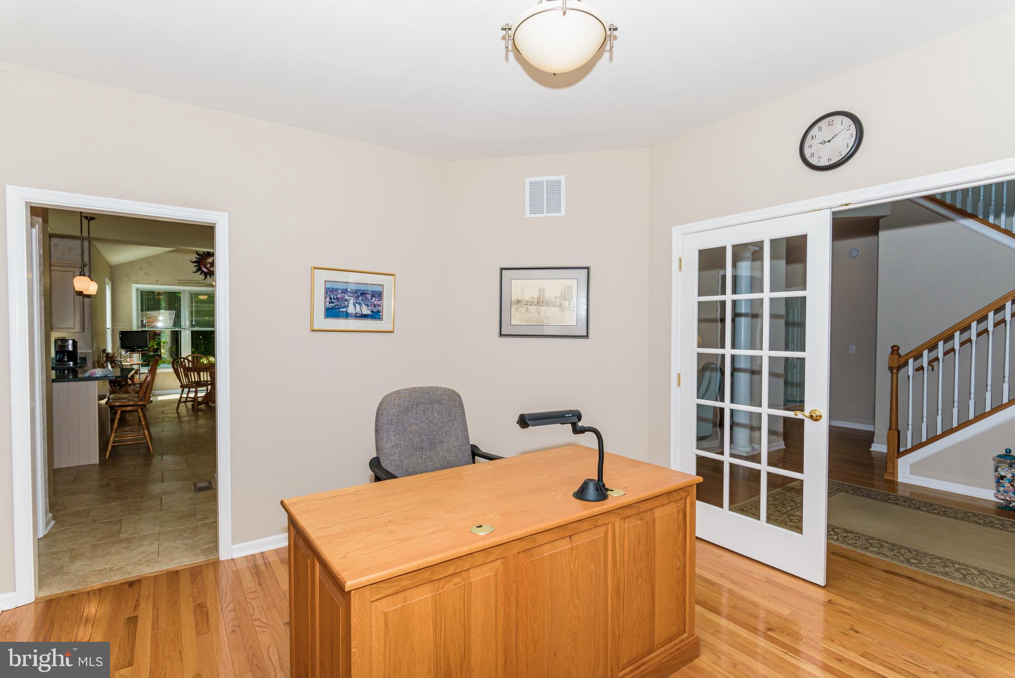 WHISPERING WOODS - Residential