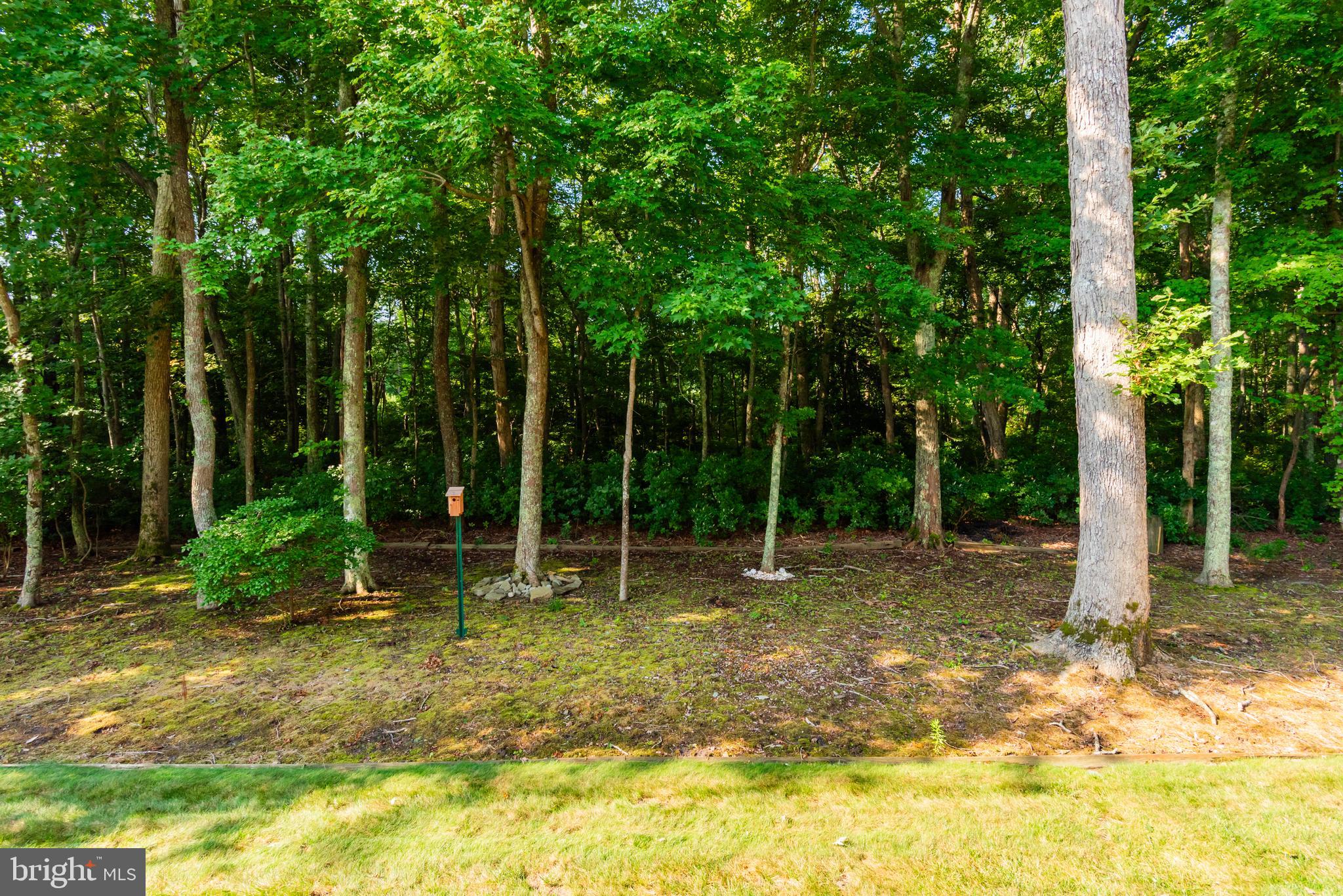 WHISPERING WOODS - Residential