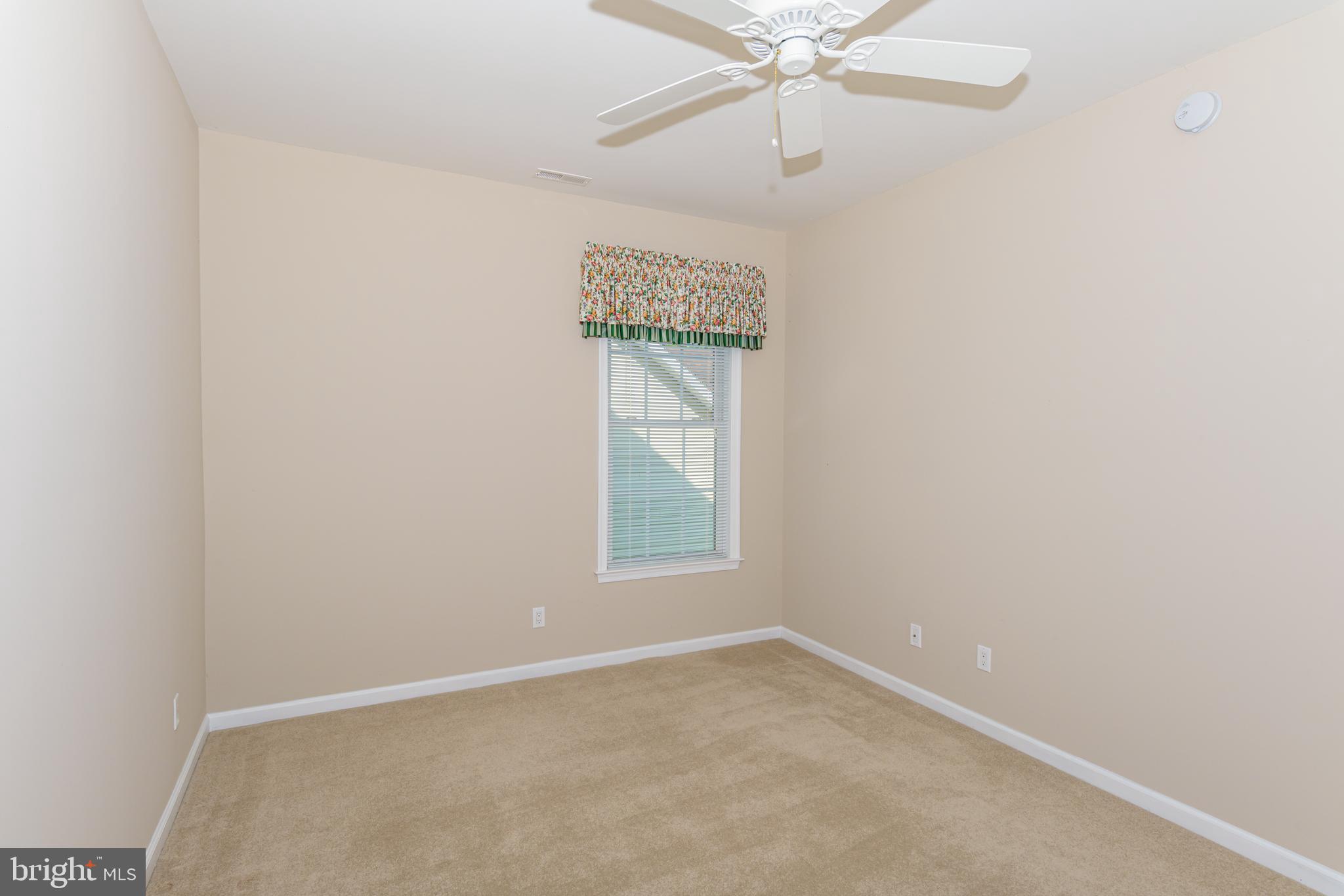 WHISPERING WOODS - Residential