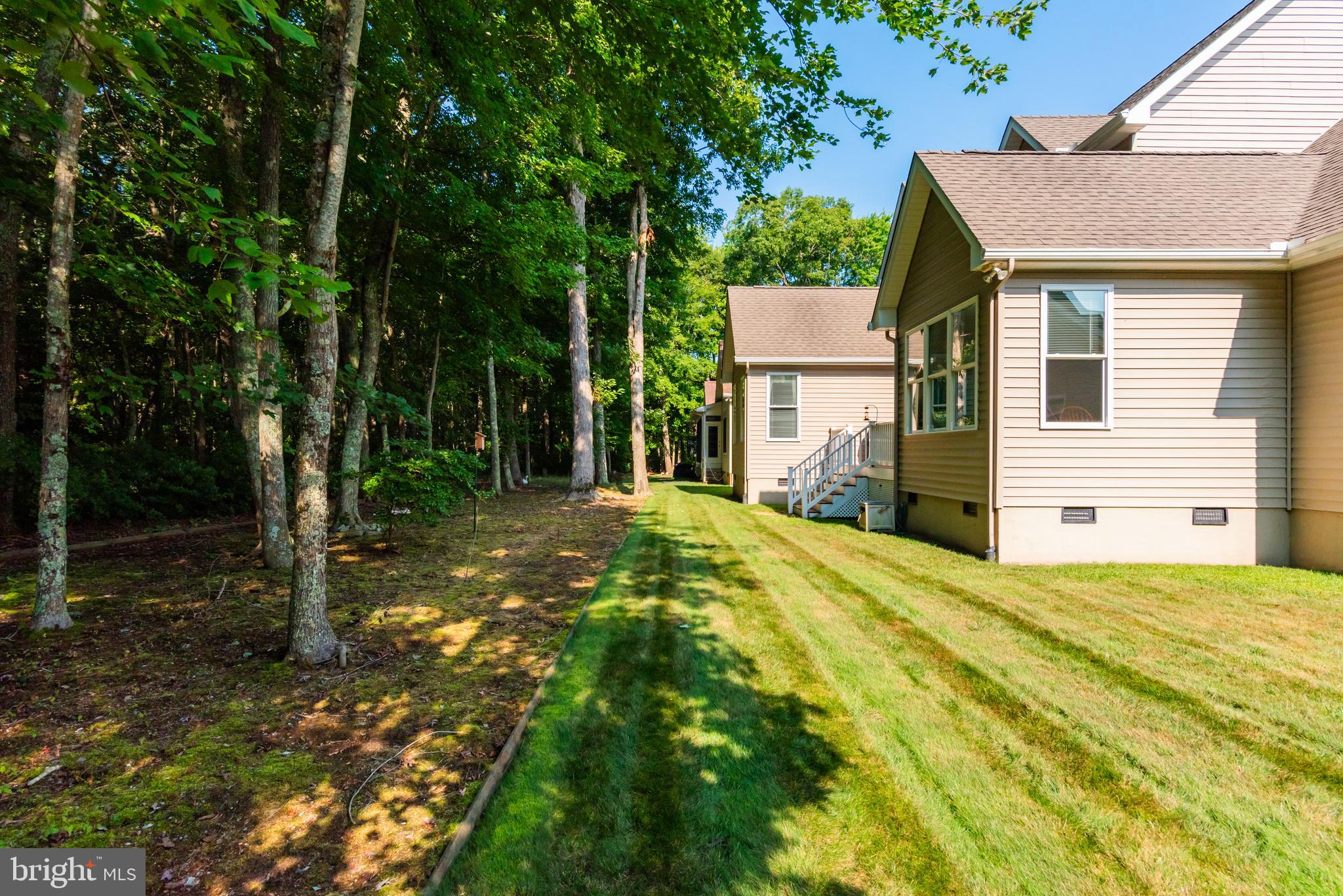 WHISPERING WOODS - Residential