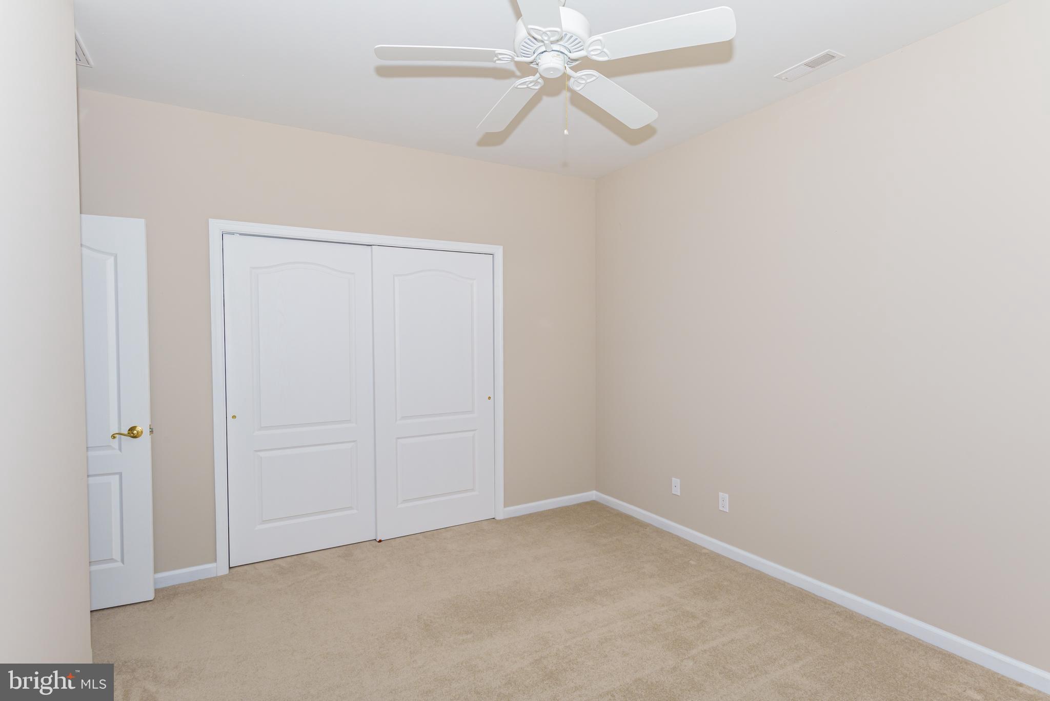 WHISPERING WOODS - Residential