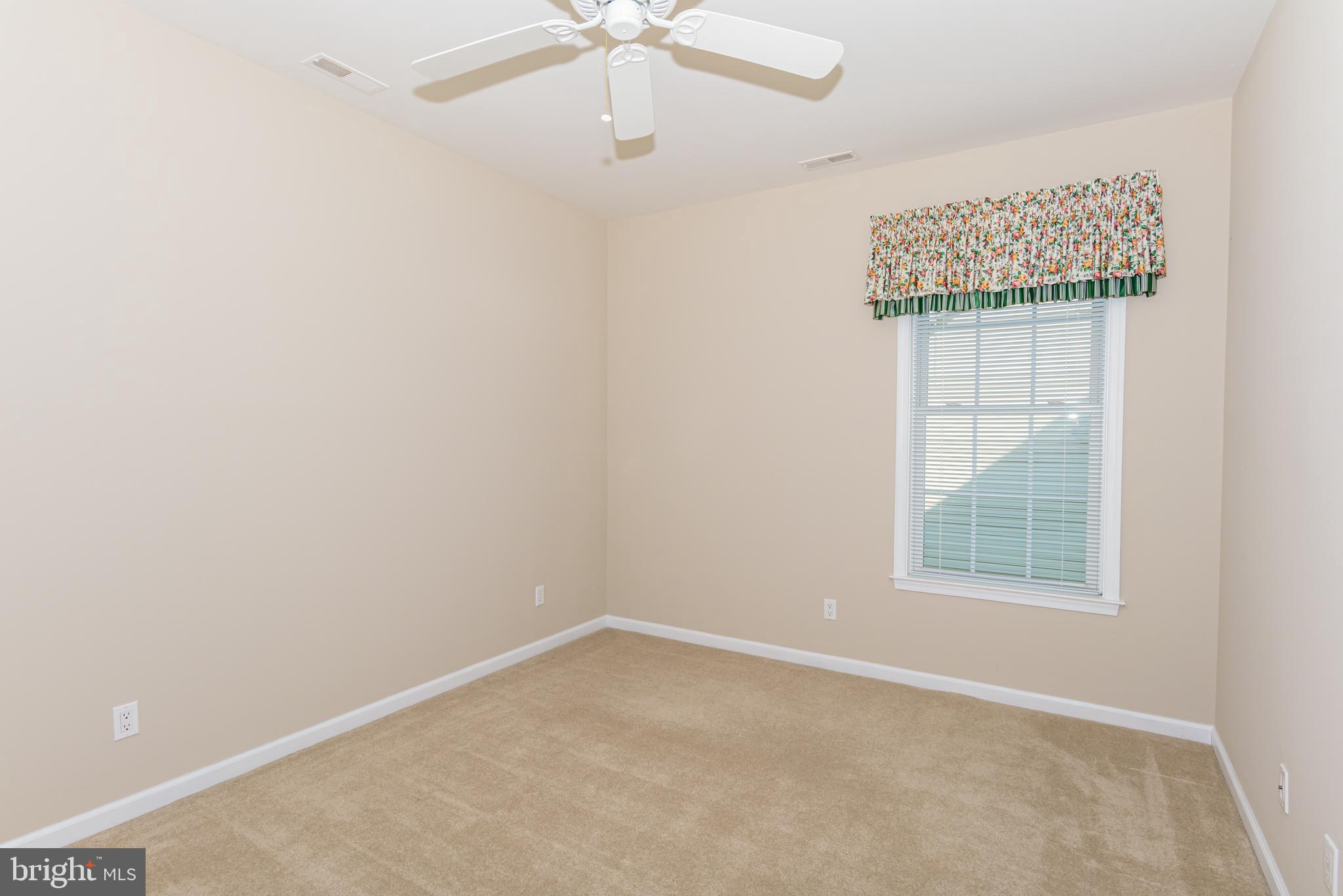 WHISPERING WOODS - Residential