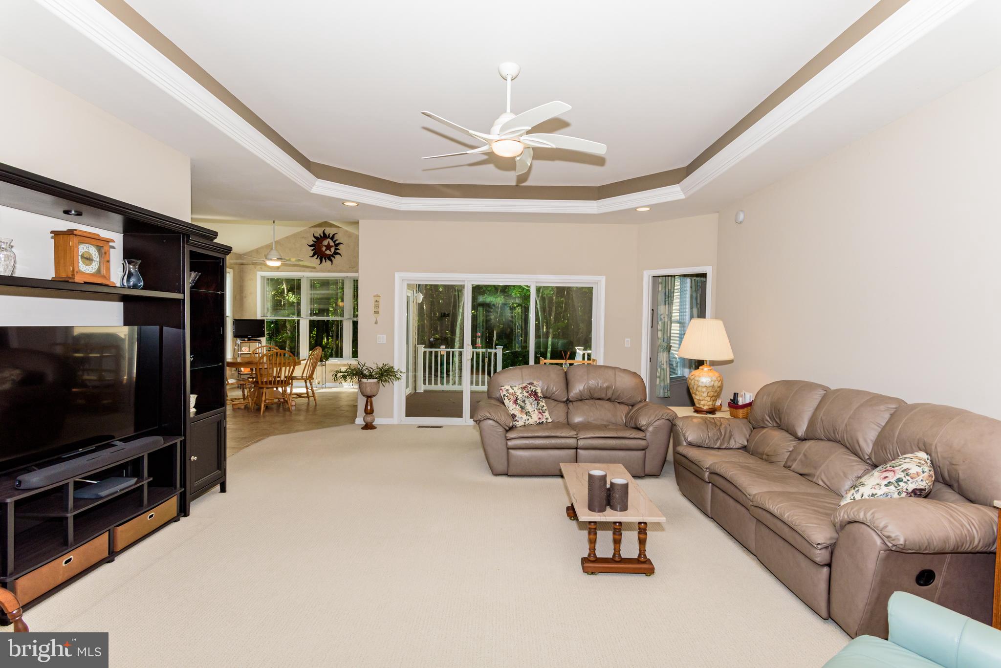 WHISPERING WOODS - Residential