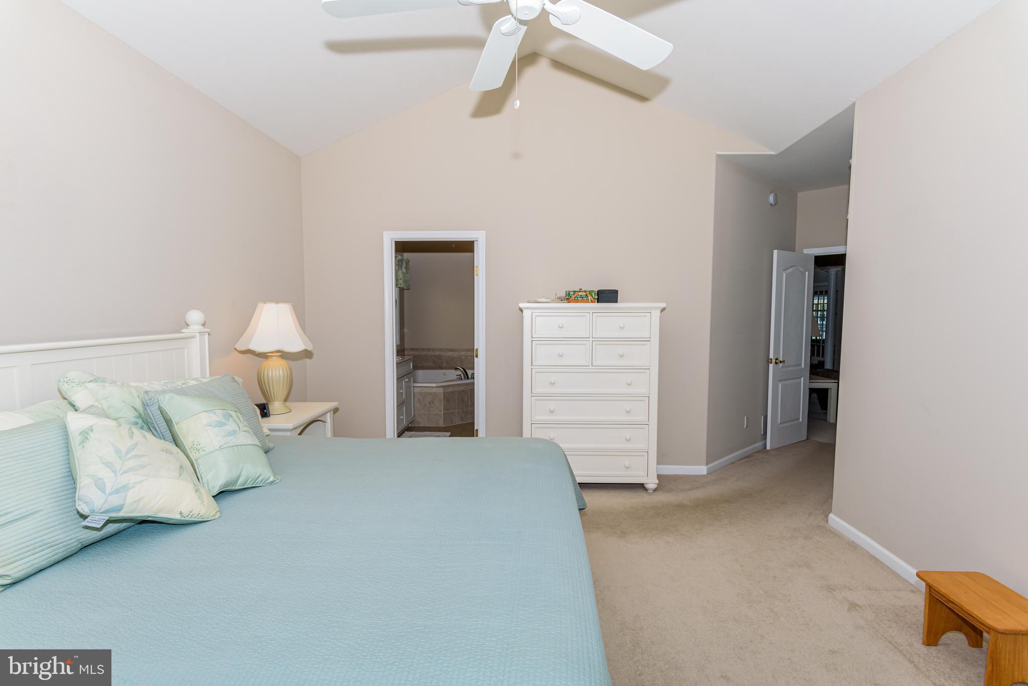 WHISPERING WOODS - Residential