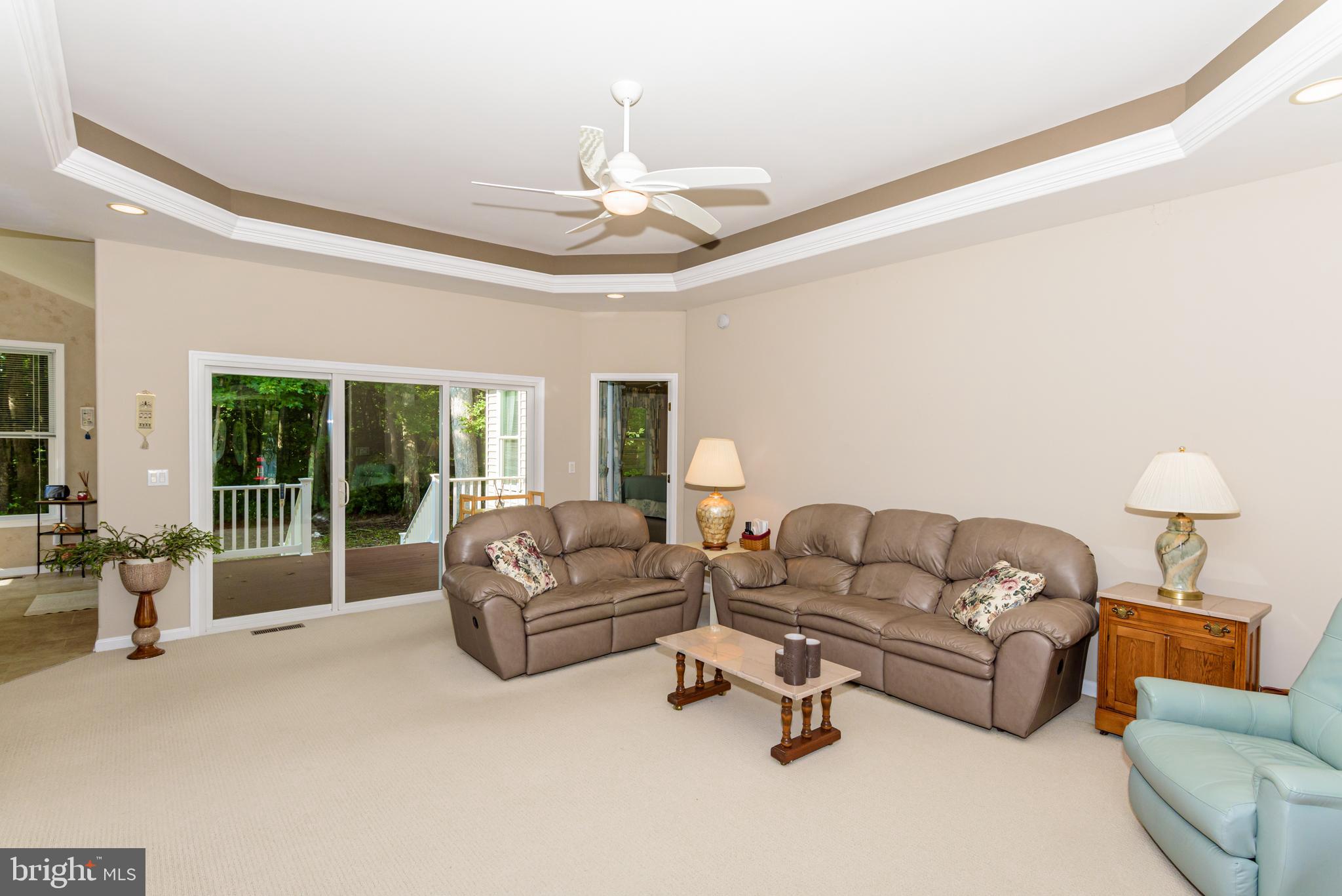 WHISPERING WOODS - Residential