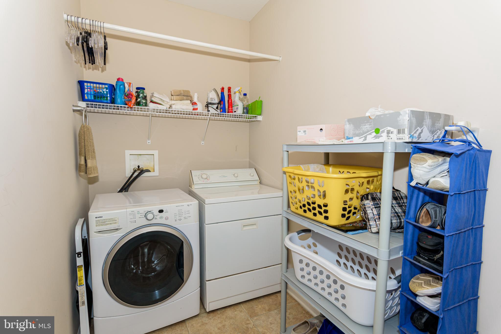 WHISPERING WOODS - Residential