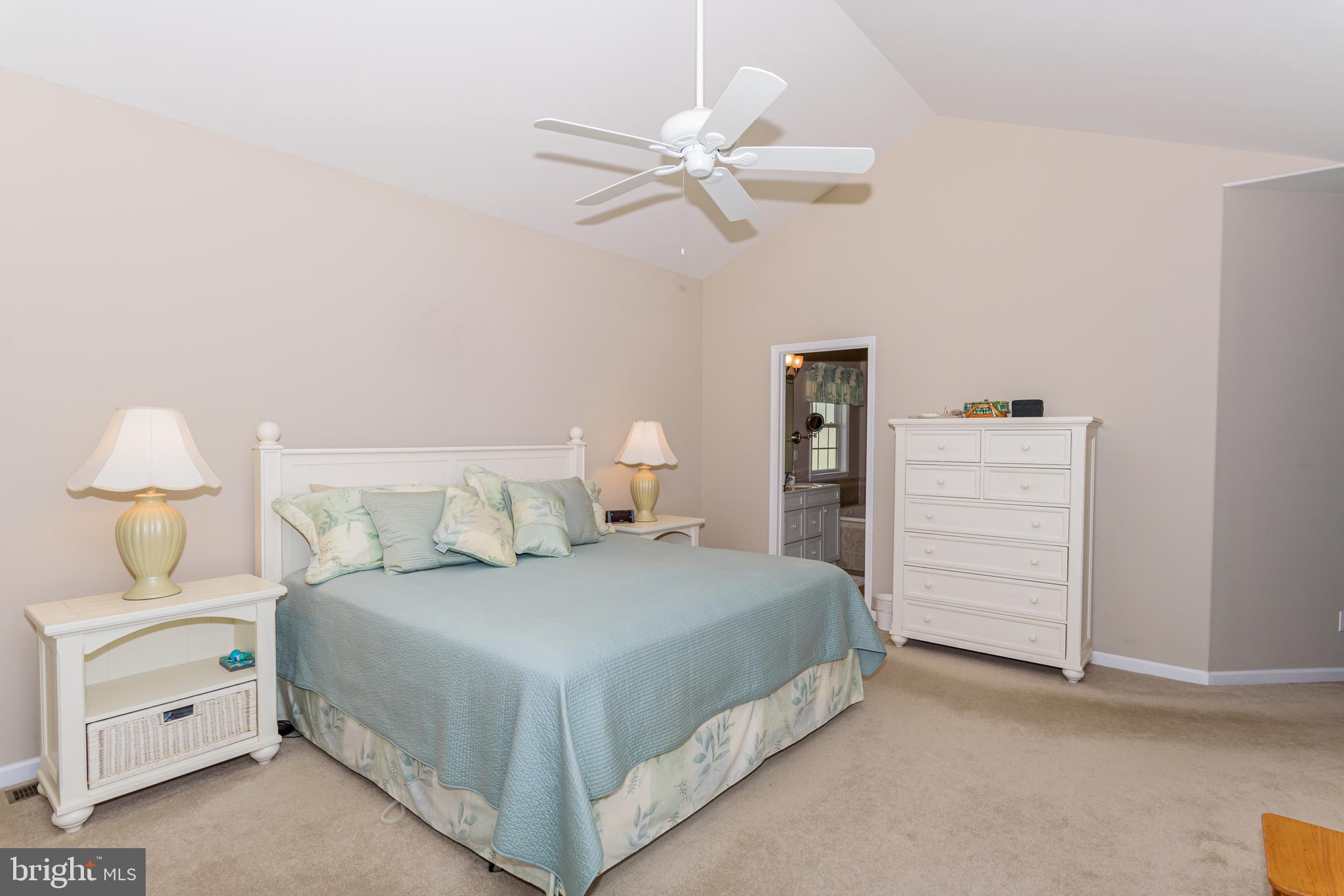 WHISPERING WOODS - Residential