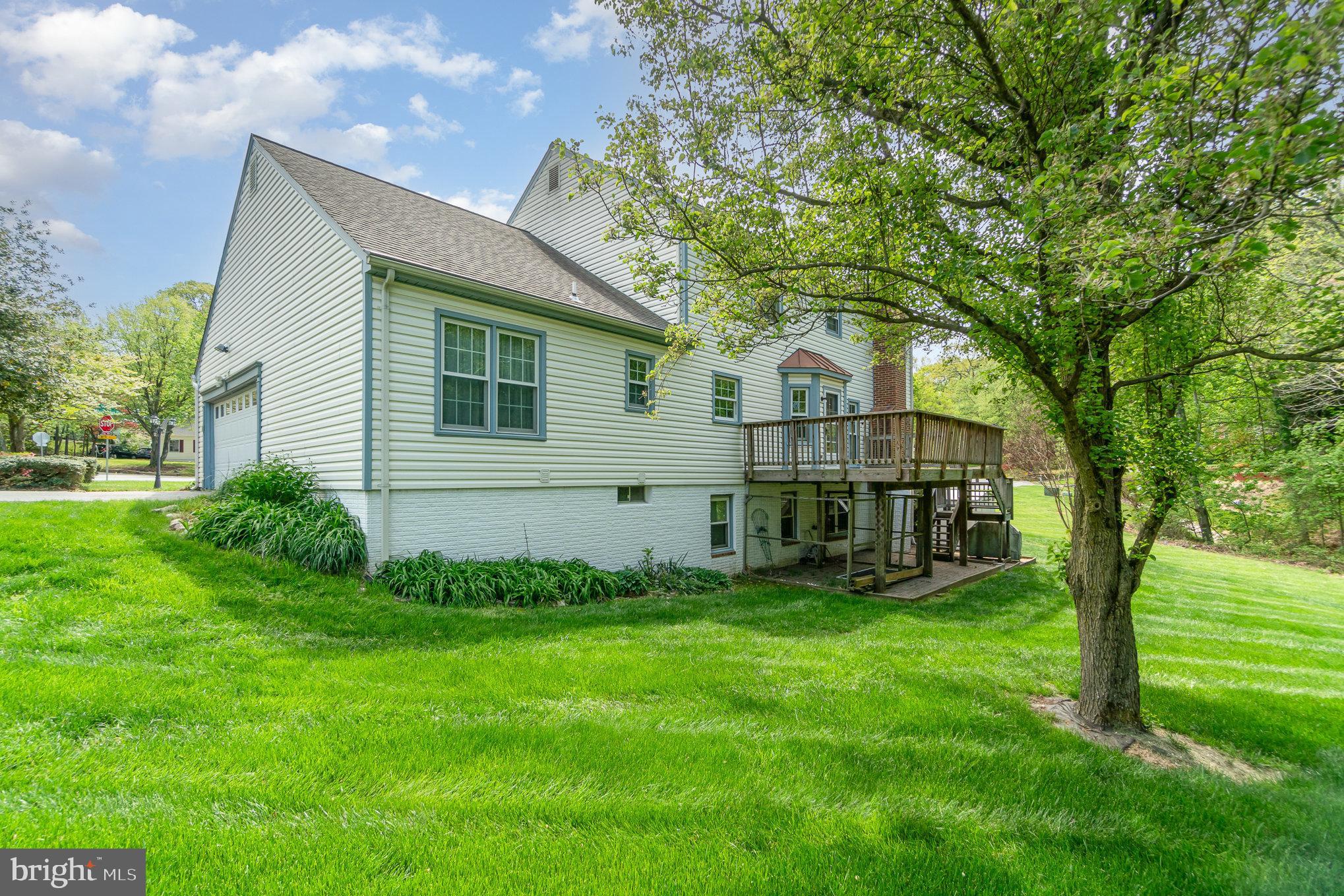 LONGWOOD ESTATES - Residential