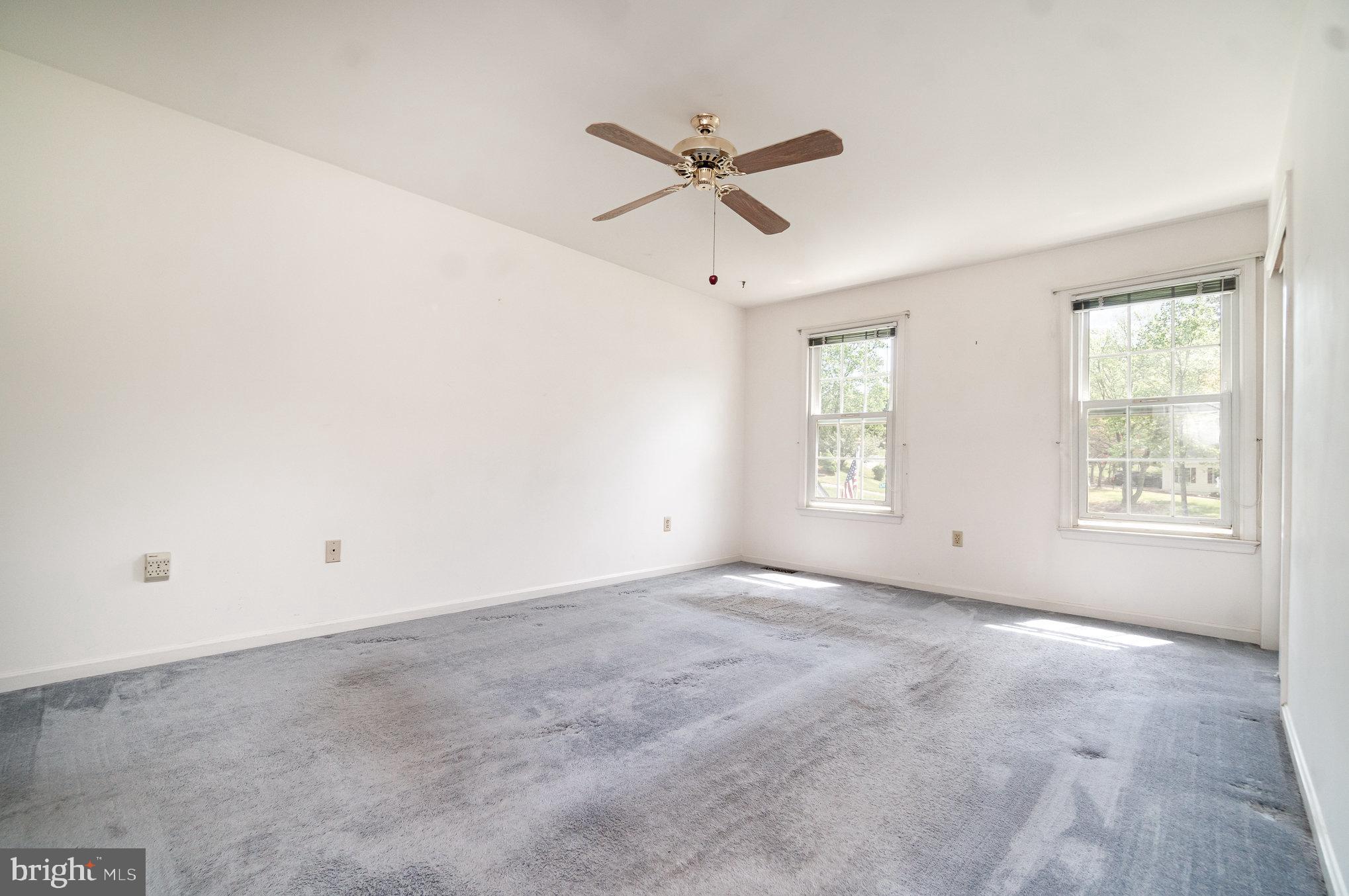 LONGWOOD ESTATES - Residential