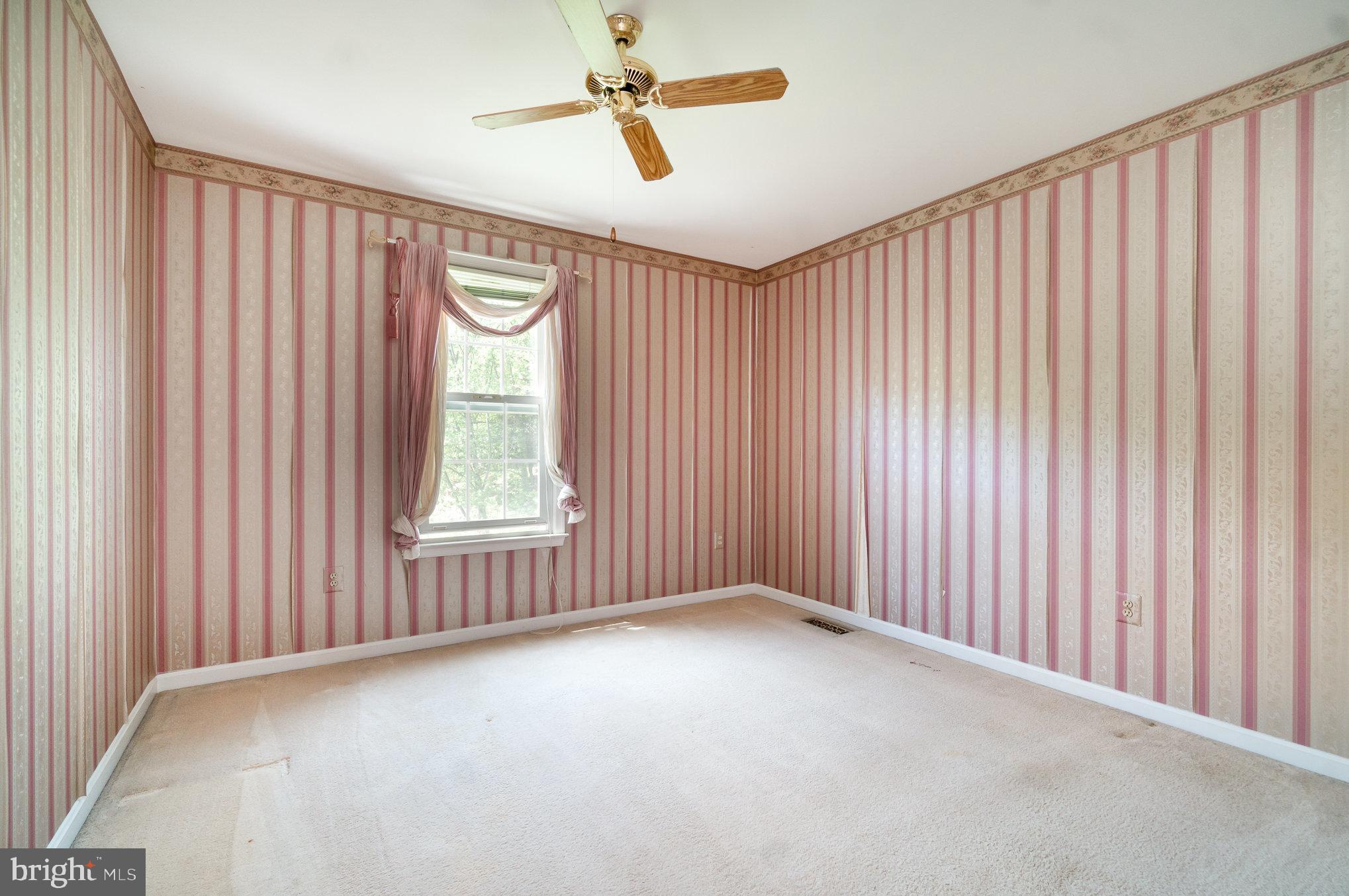 LONGWOOD ESTATES - Residential