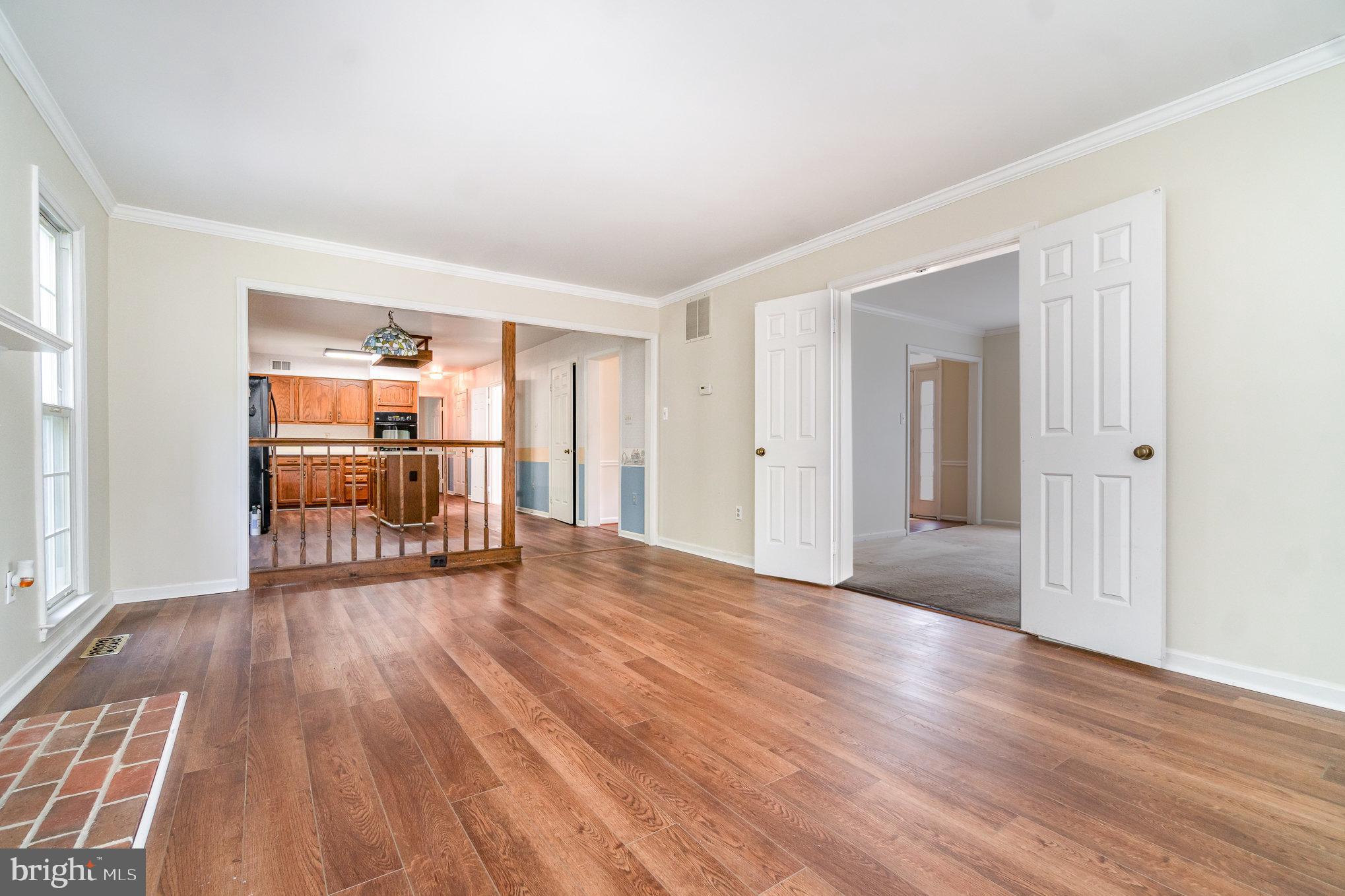 LONGWOOD ESTATES - Residential