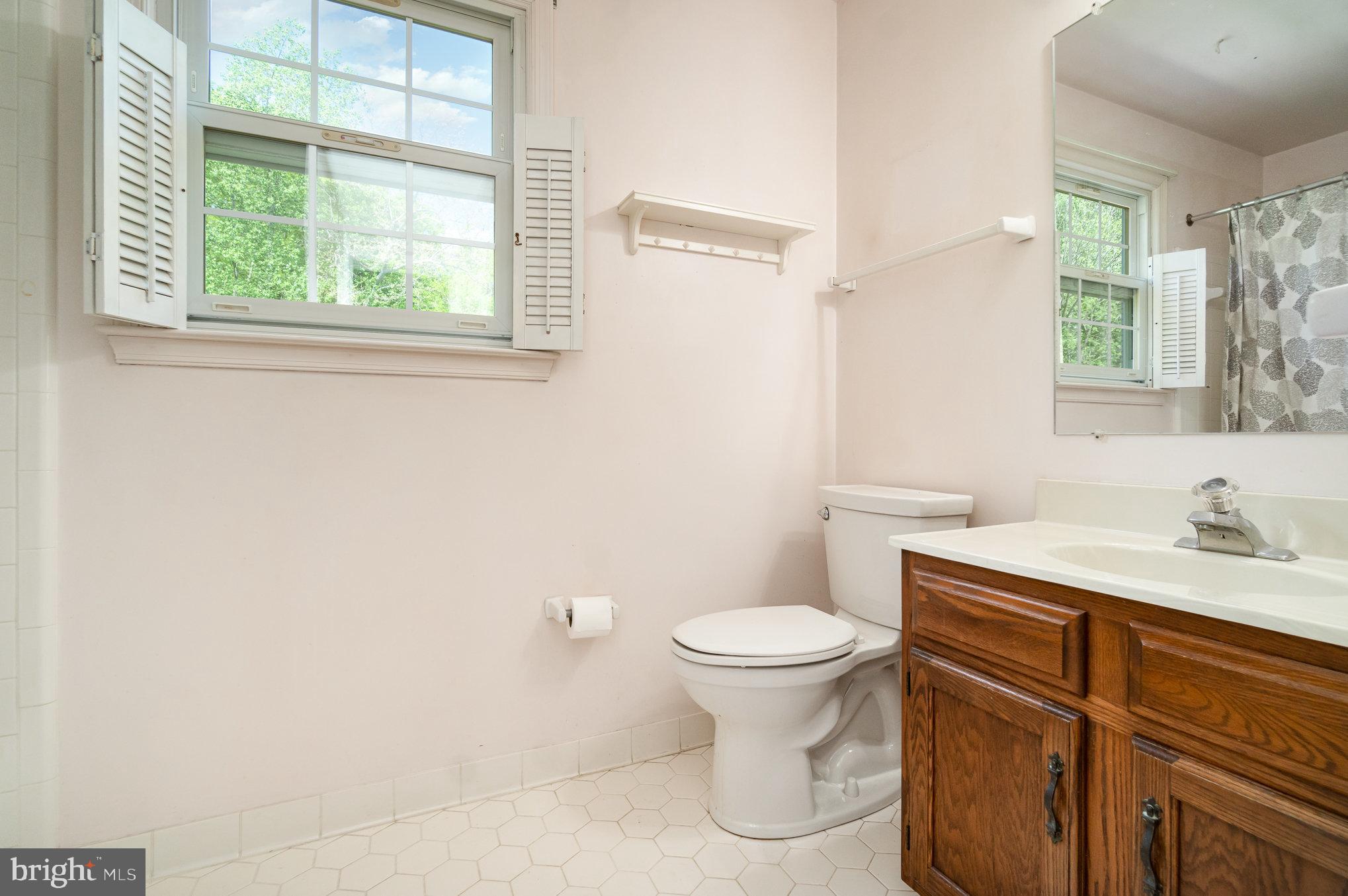 LONGWOOD ESTATES - Residential