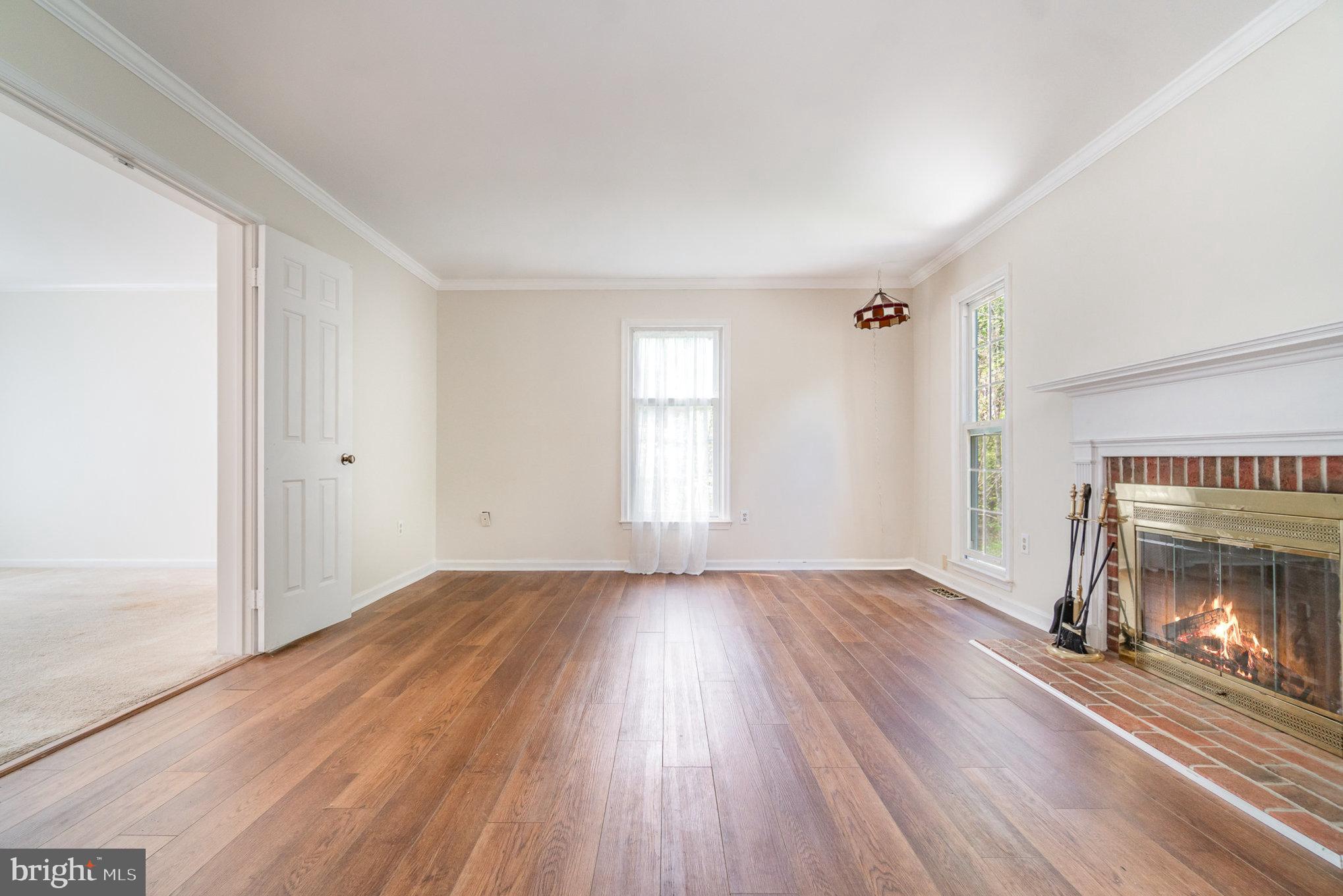 LONGWOOD ESTATES - Residential