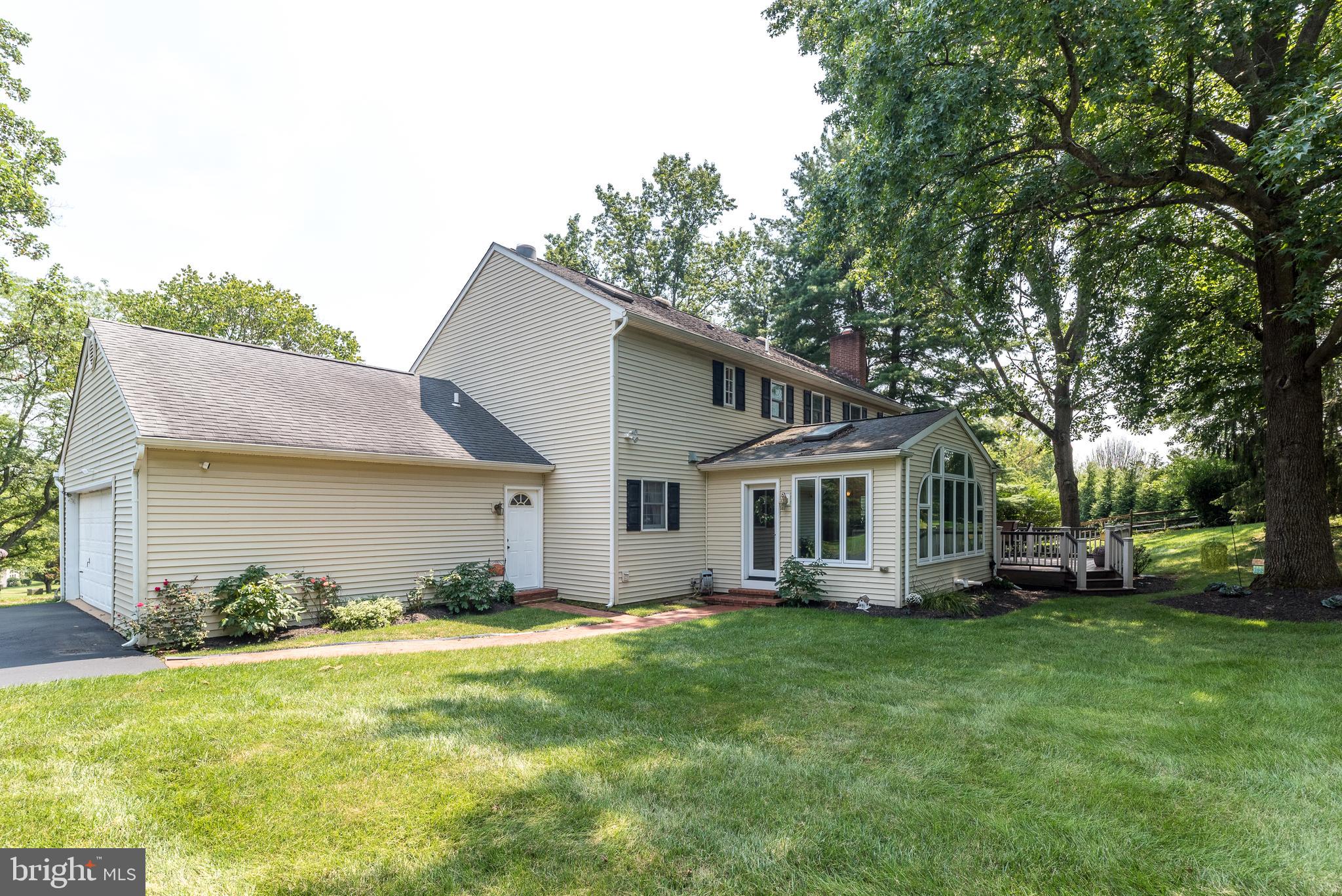 HUNT COUNTRY - Residential