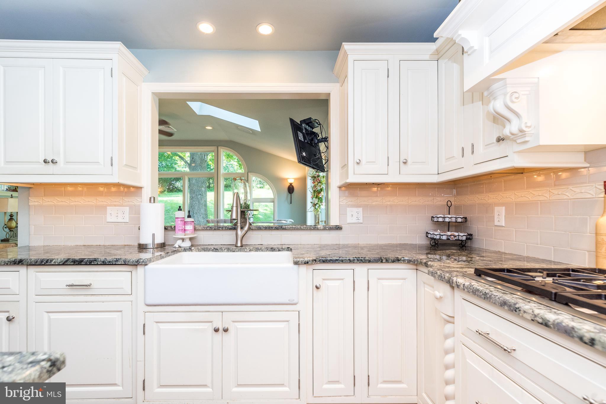 HUNT COUNTRY - Residential