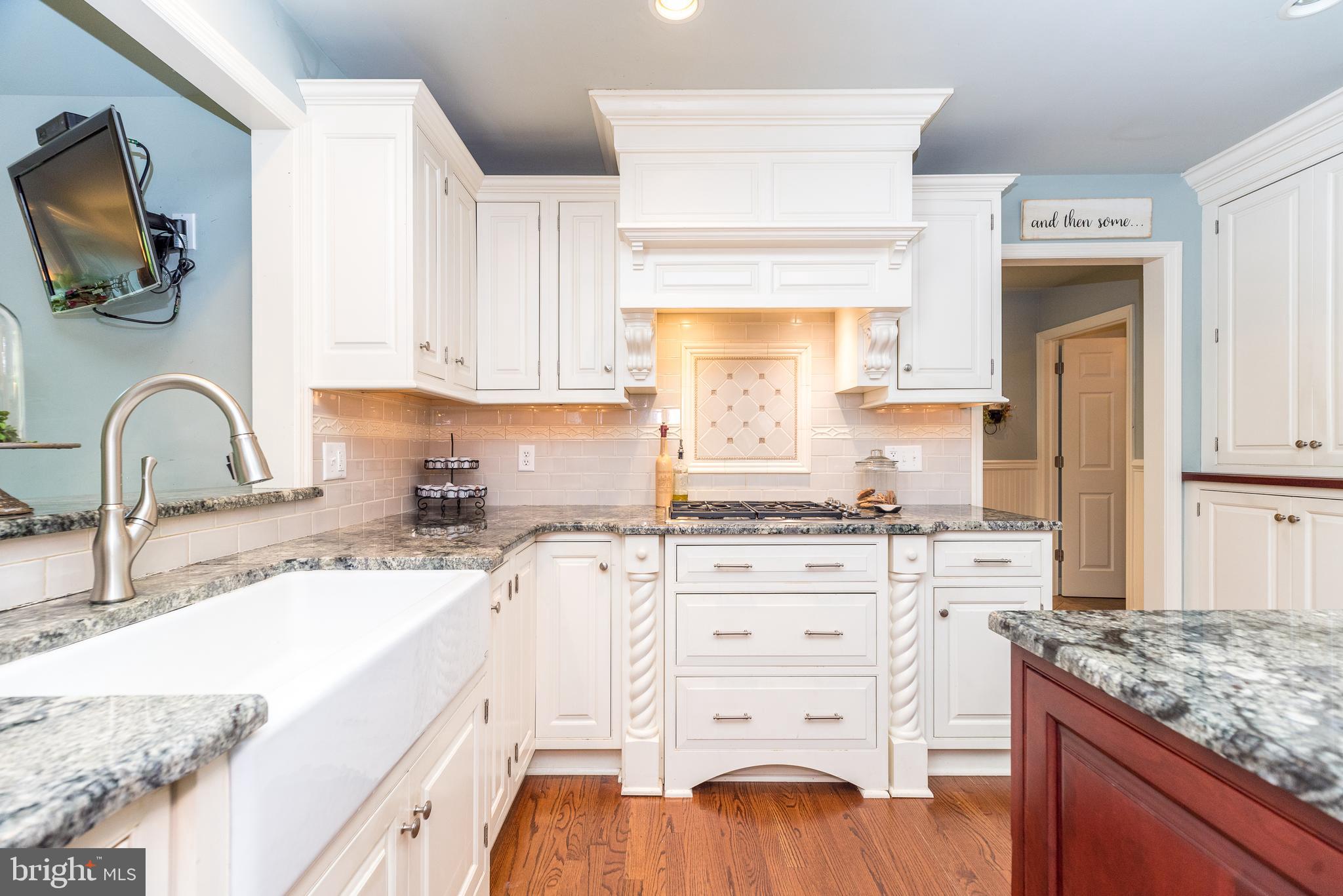 HUNT COUNTRY - Residential