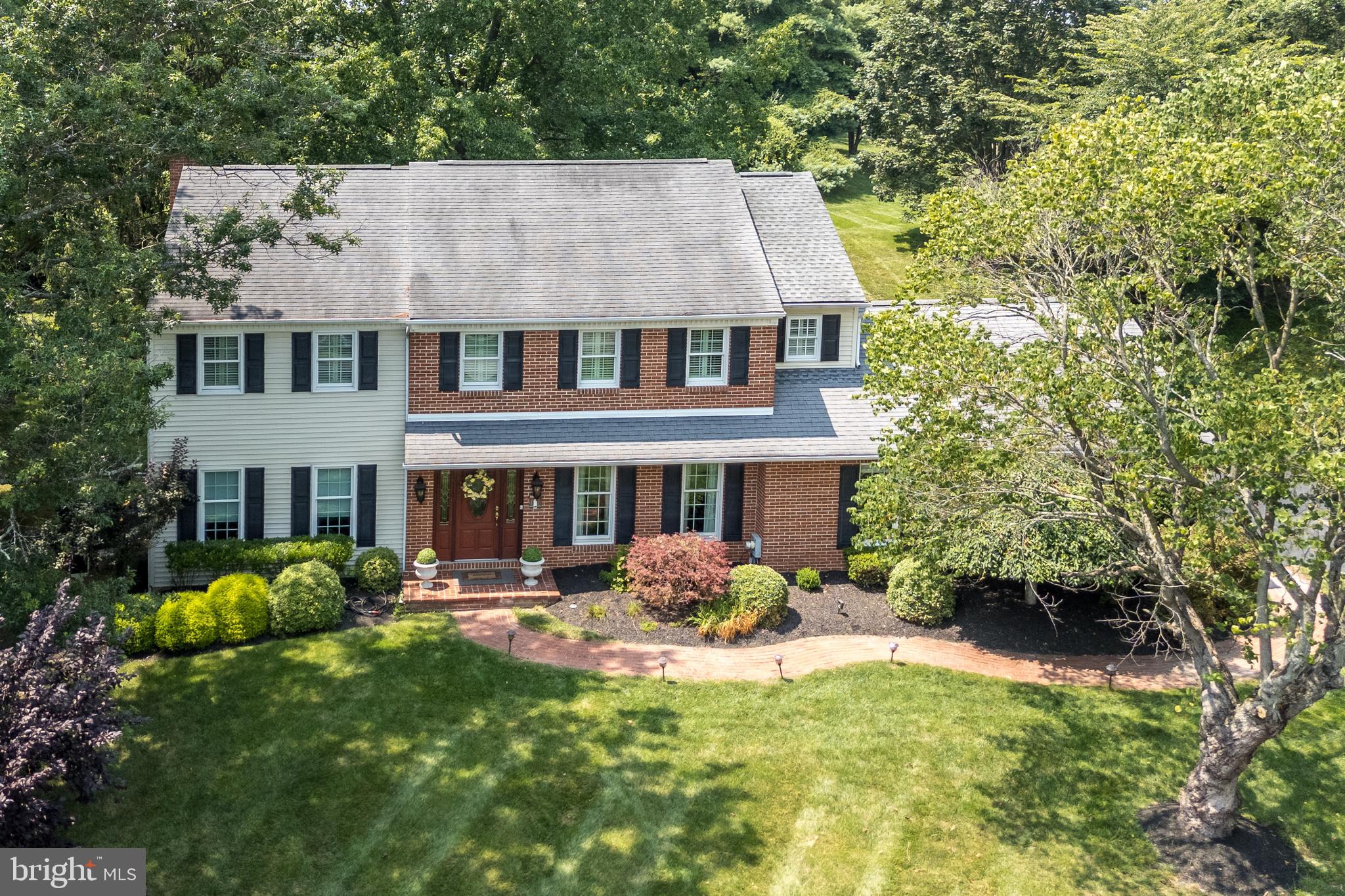 HUNT COUNTRY - Residential