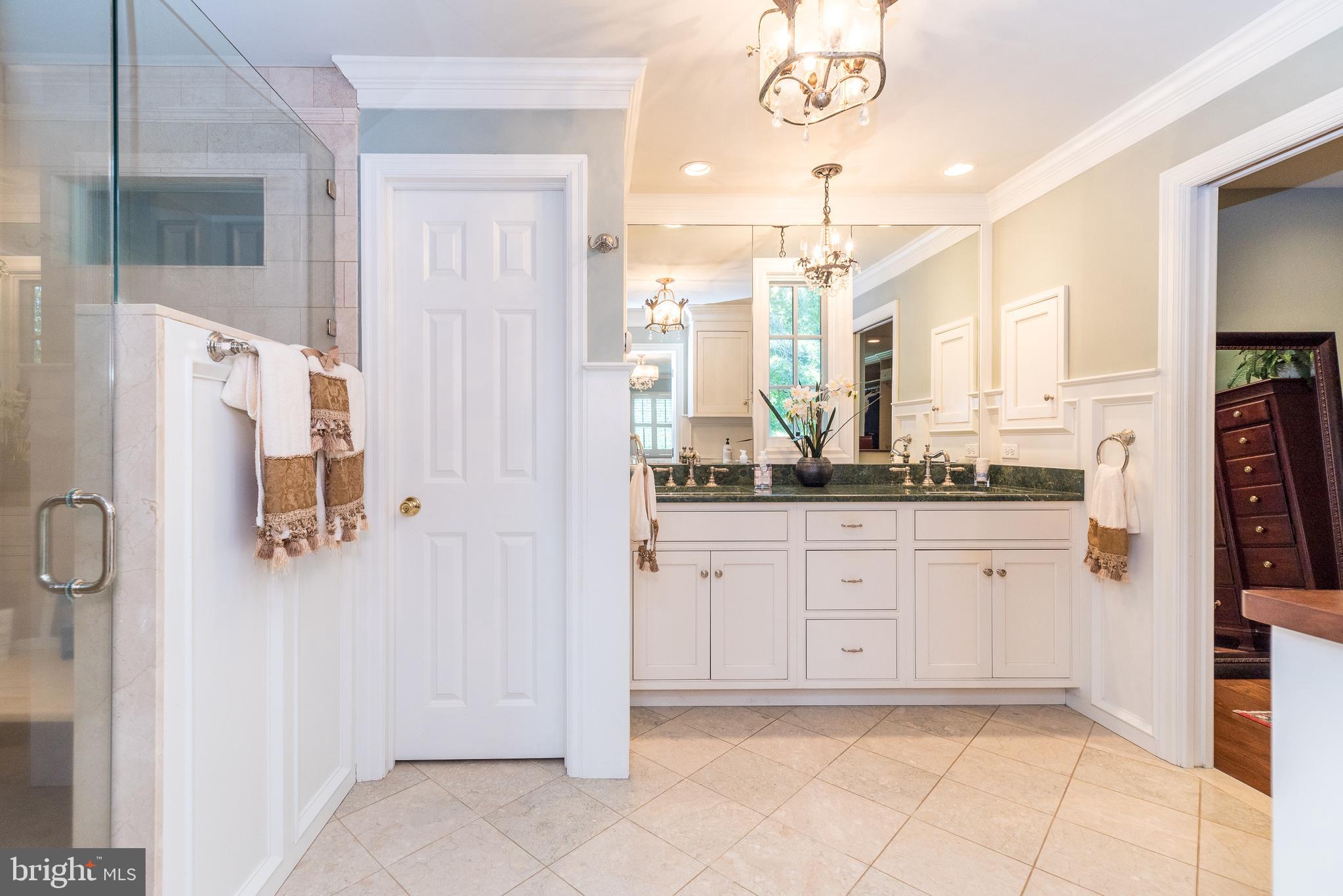 HUNT COUNTRY - Residential