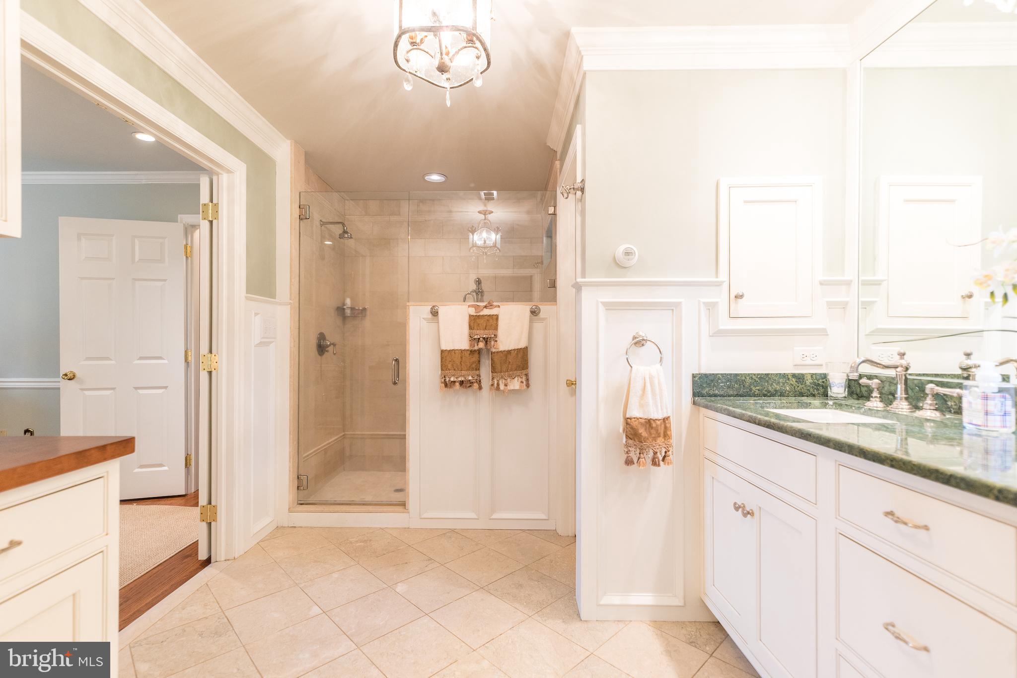 HUNT COUNTRY - Residential