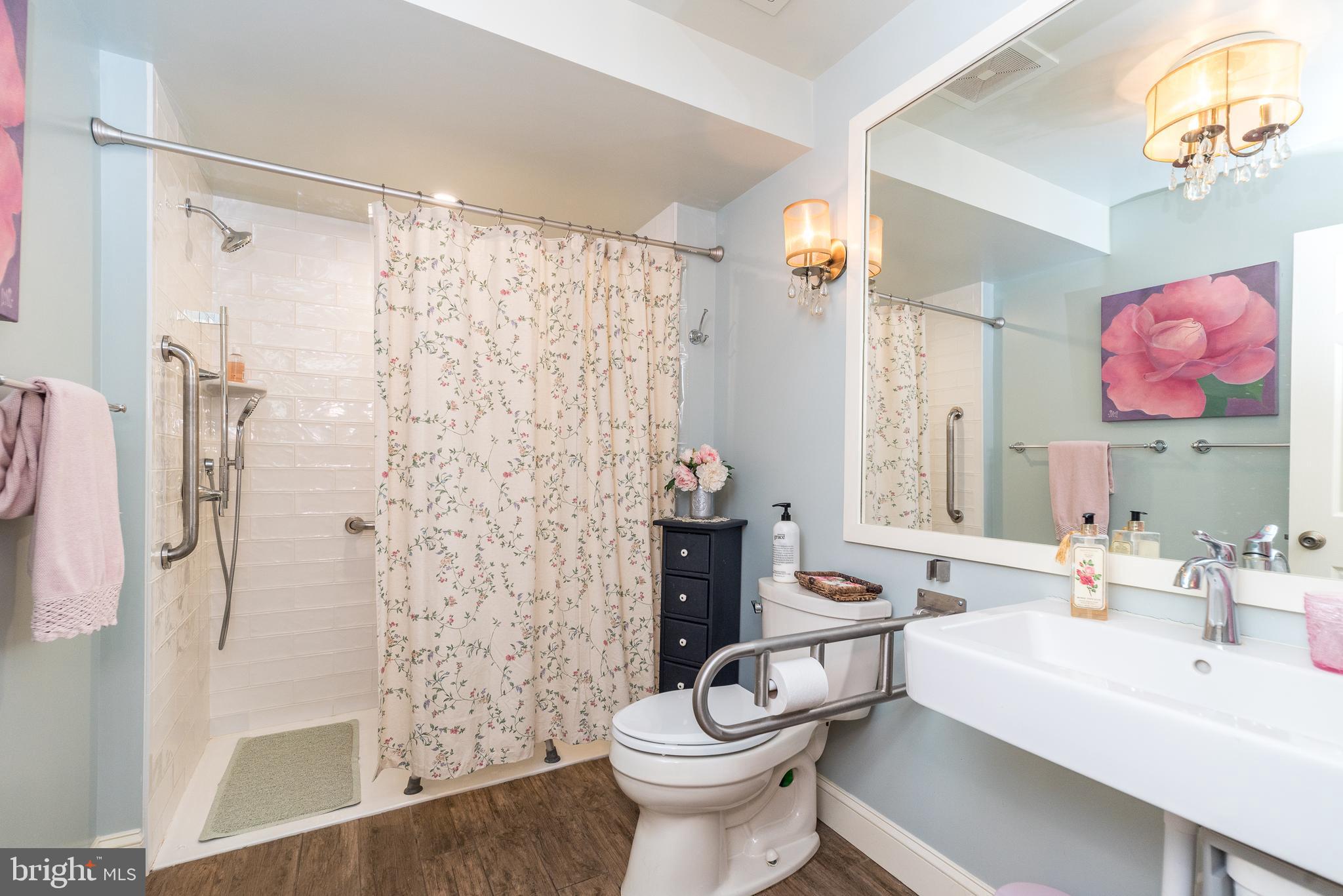 HUNT COUNTRY - Residential