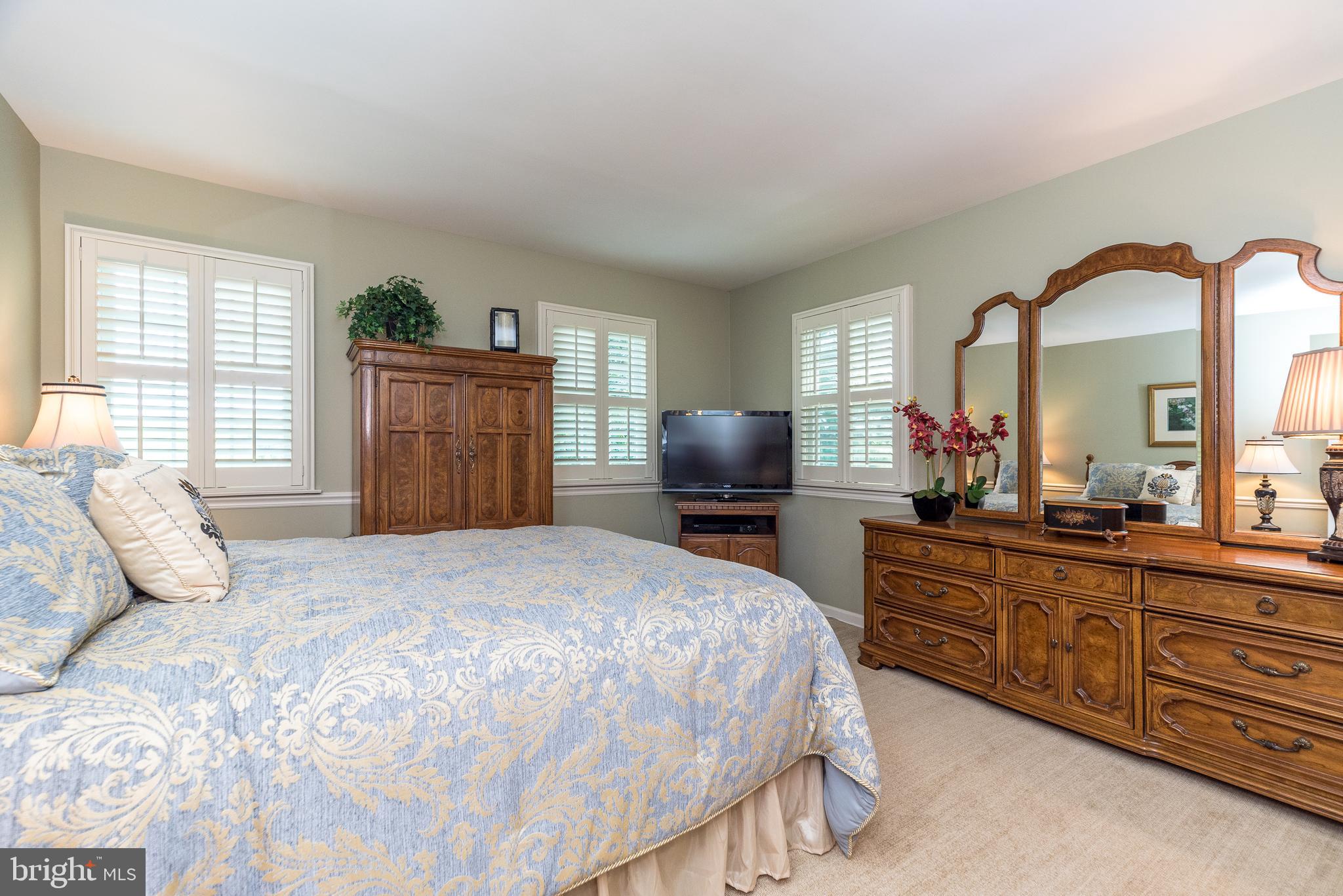 HUNT COUNTRY - Residential