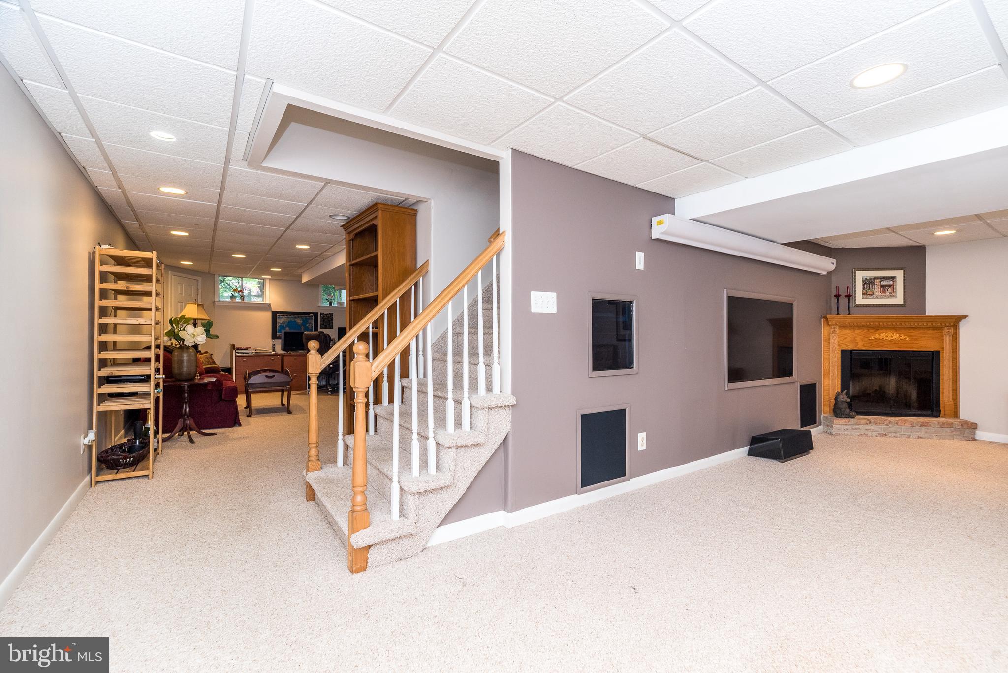 HUNT COUNTRY - Residential