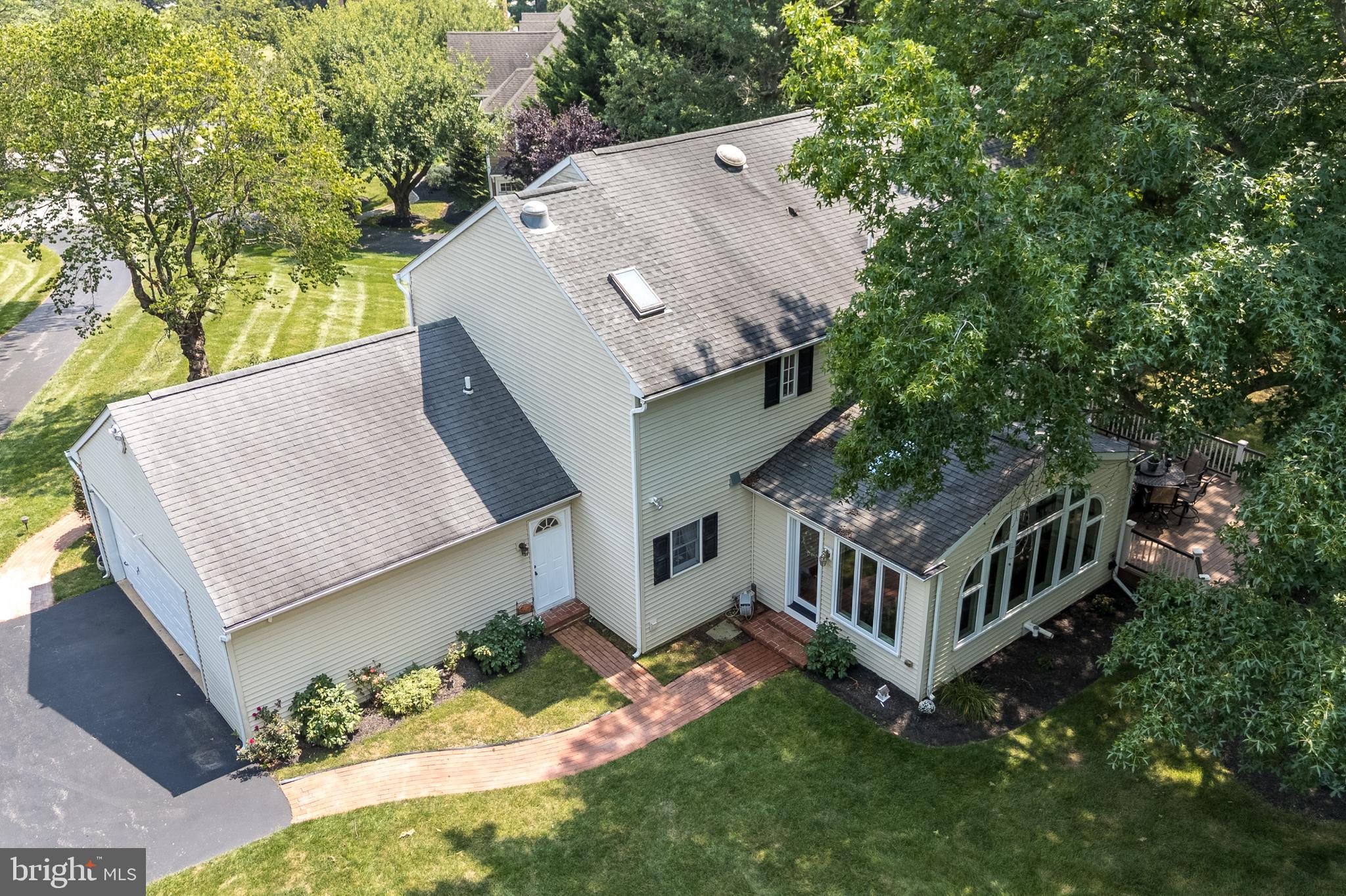 HUNT COUNTRY - Residential