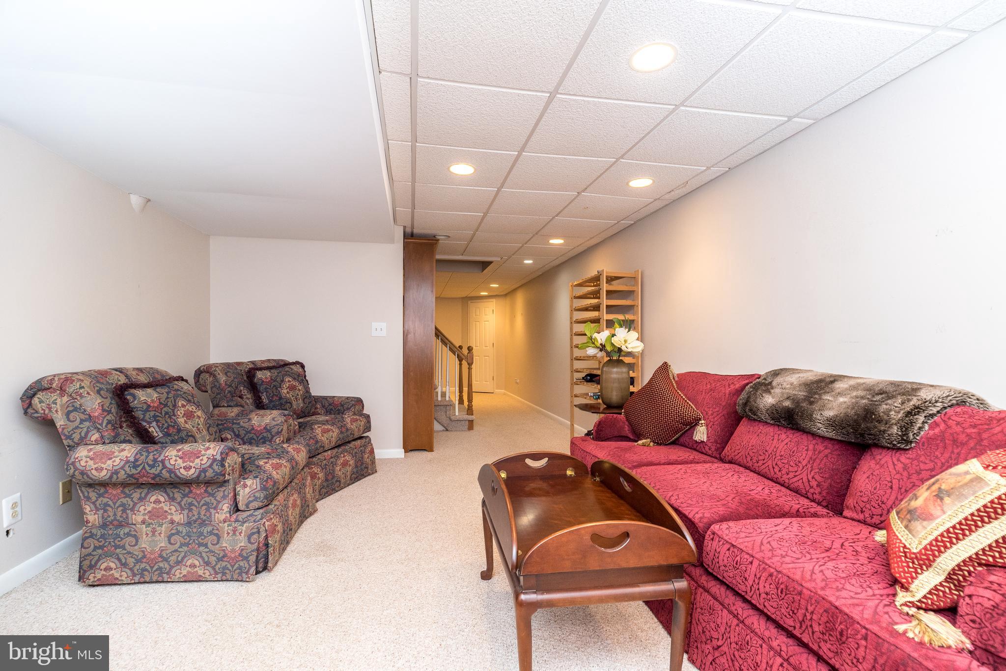 HUNT COUNTRY - Residential