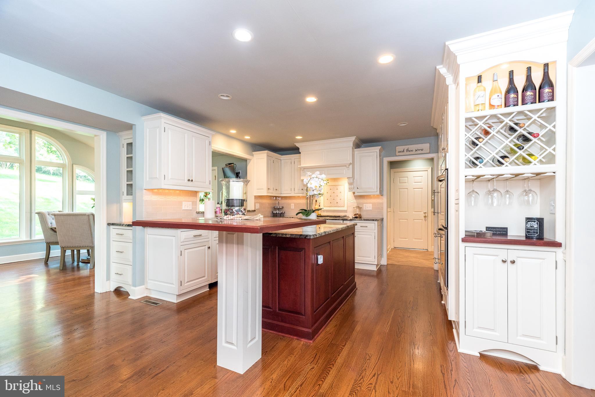 HUNT COUNTRY - Residential