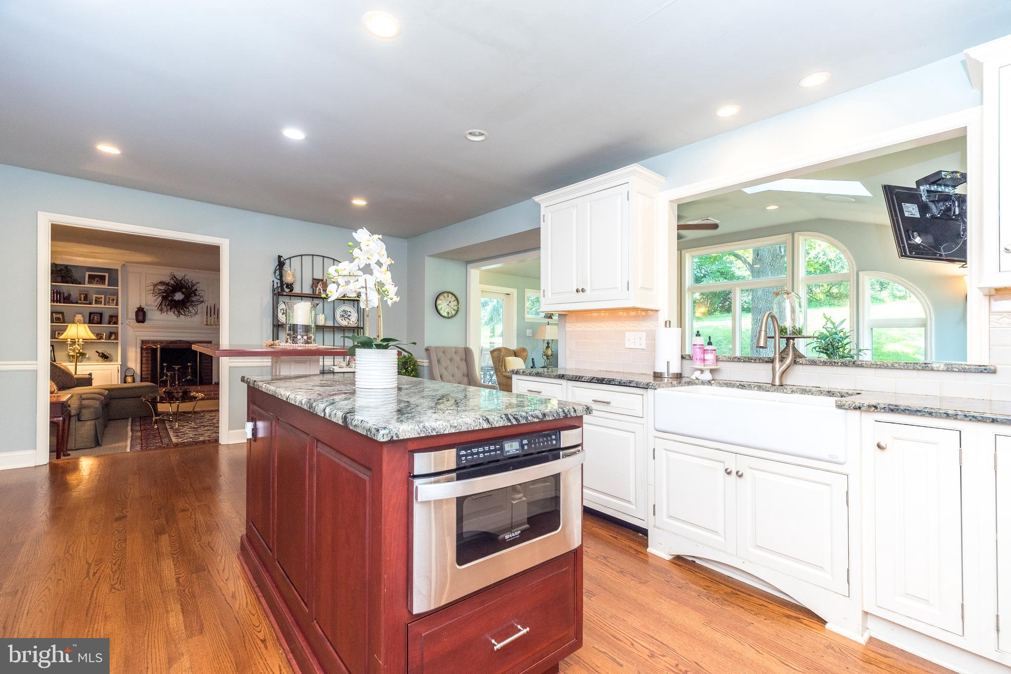 HUNT COUNTRY - Residential