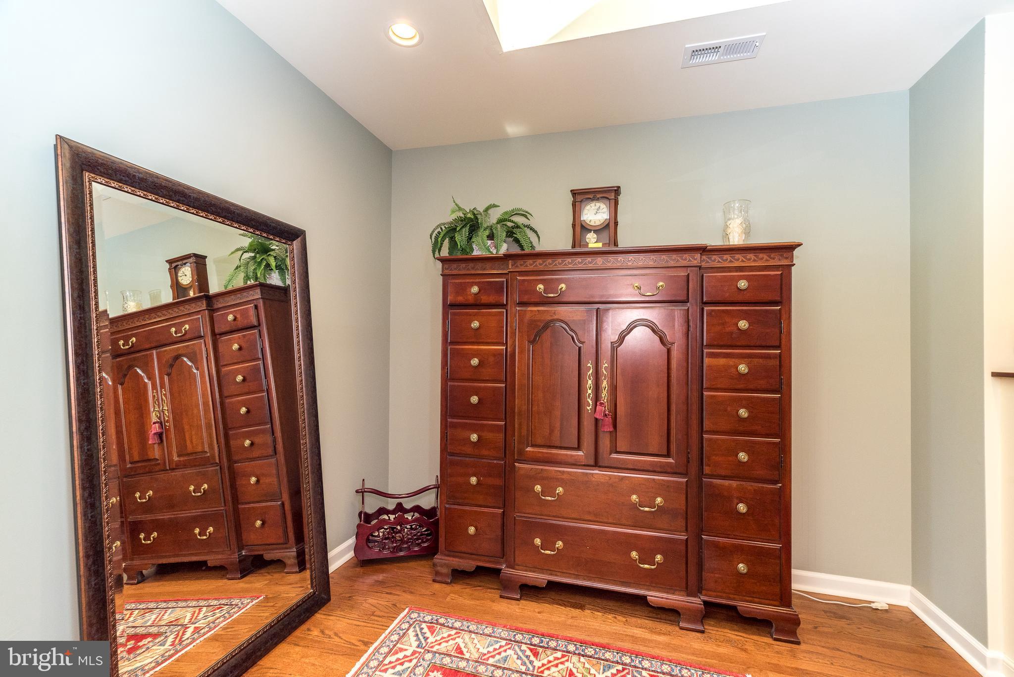 HUNT COUNTRY - Residential