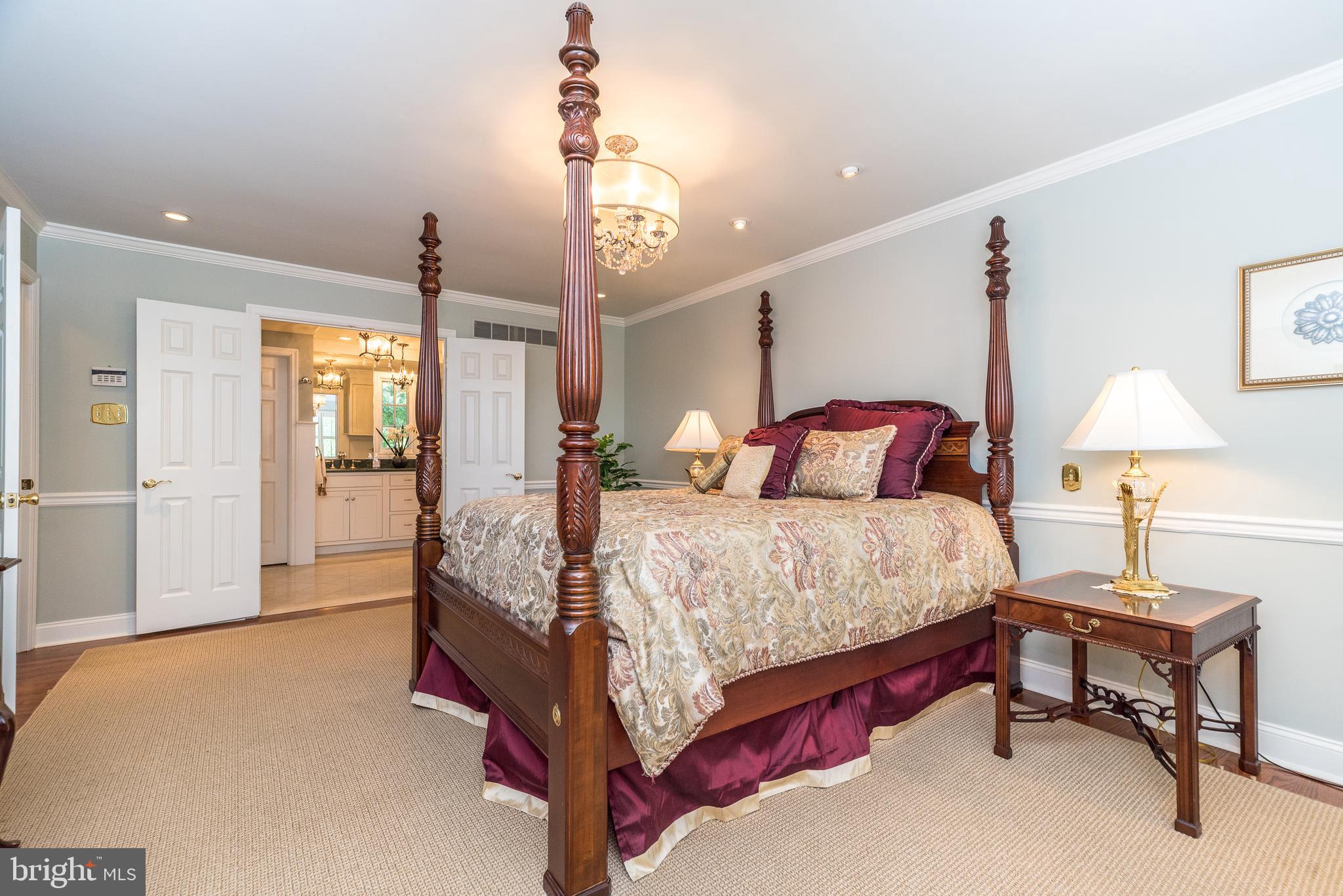 HUNT COUNTRY - Residential