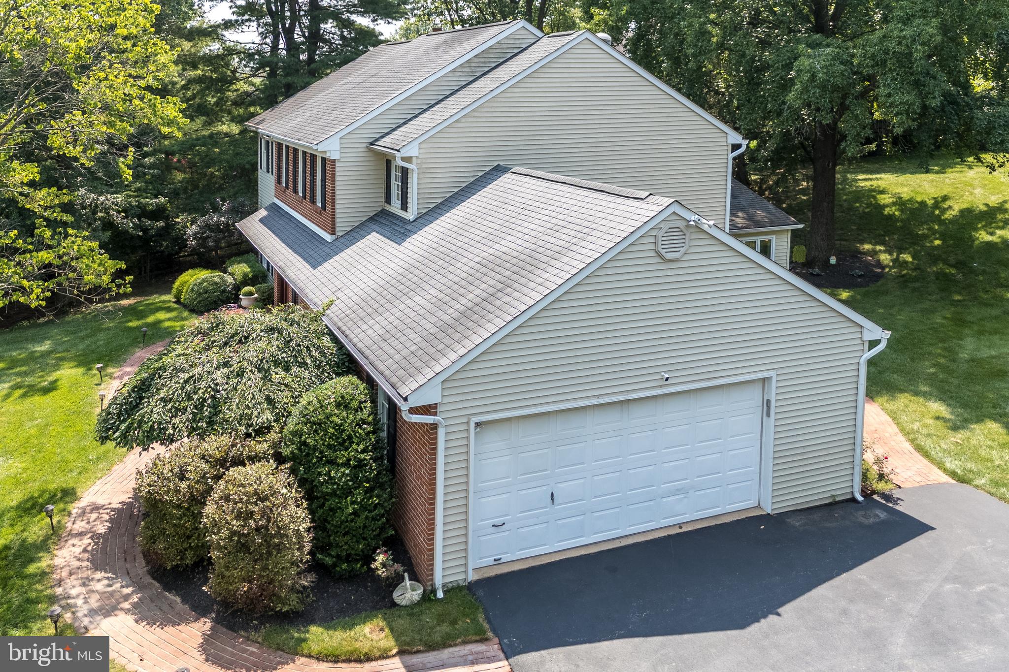 HUNT COUNTRY - Residential