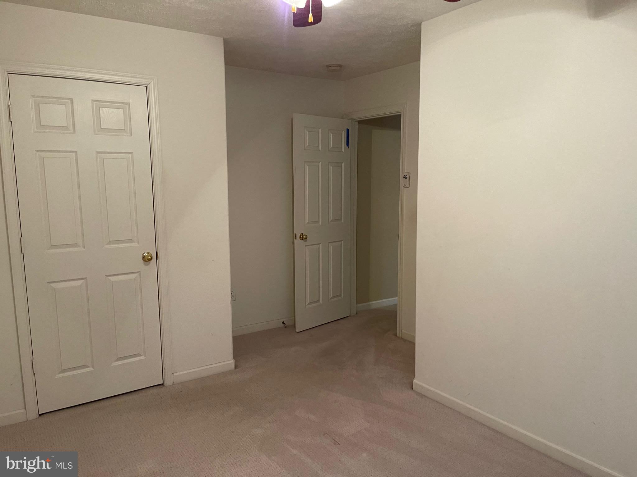 HAMPTON OAKS - Residential Lease