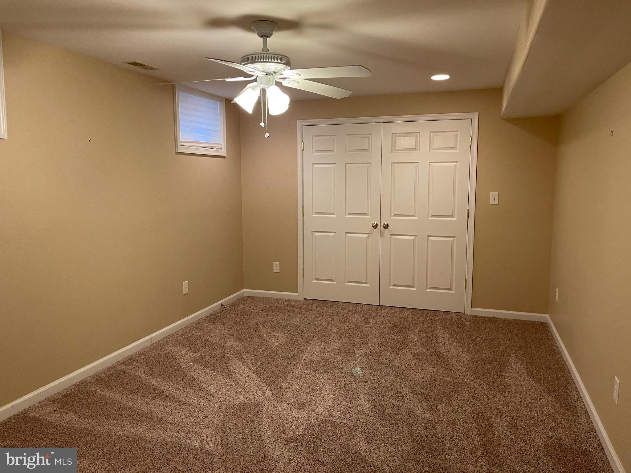 HAMPTON OAKS - Residential Lease