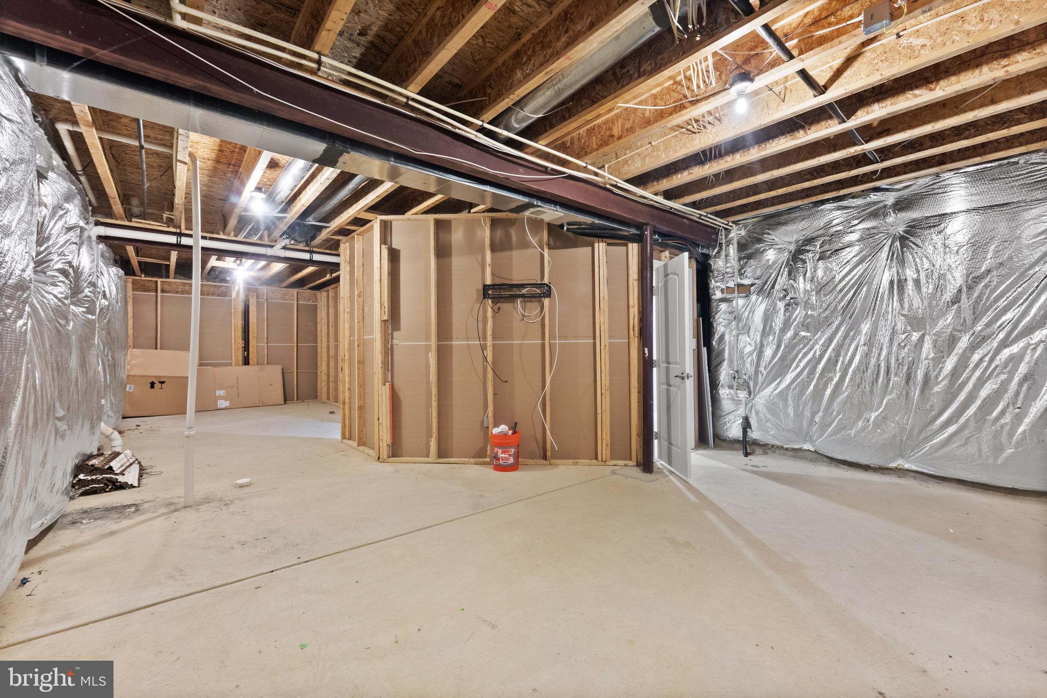 DEEP CREEK VILLAGE - Residential