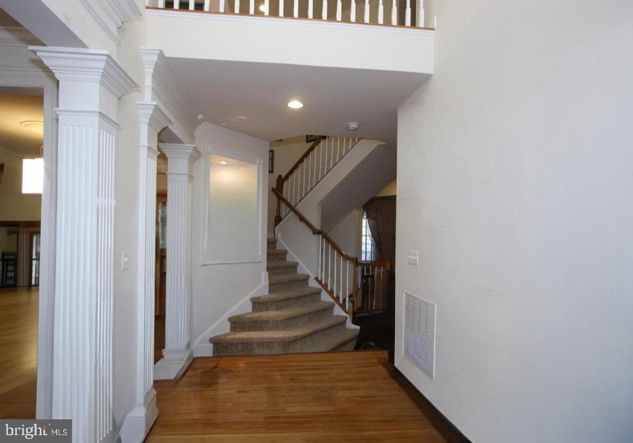 DEEP CREEK VILLAGE - Residential