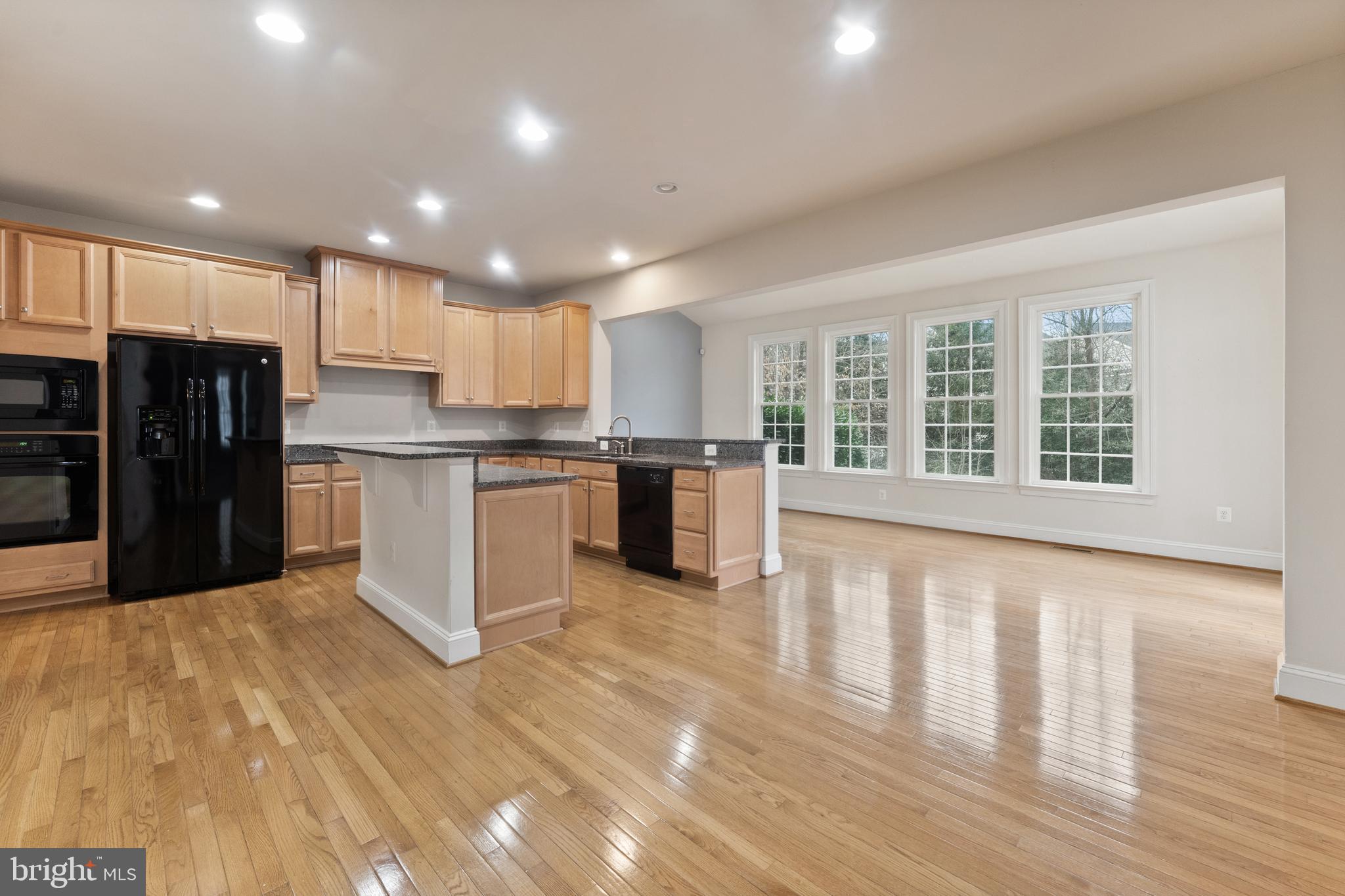 DEEP CREEK VILLAGE - Residential