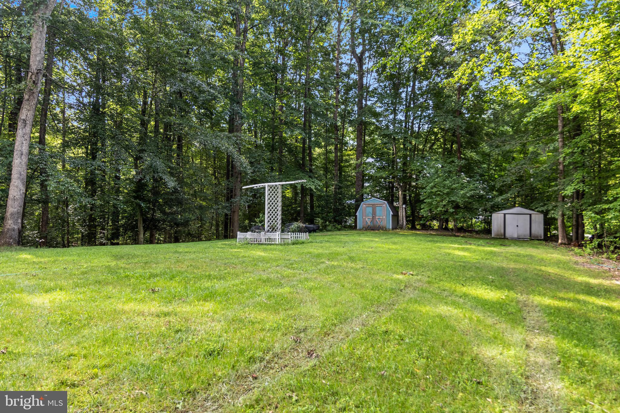 LOCUST GROVE ESTATES - Residential