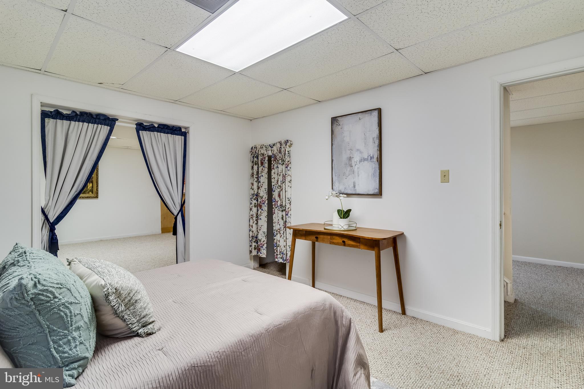 LOCUST GROVE ESTATES - Residential