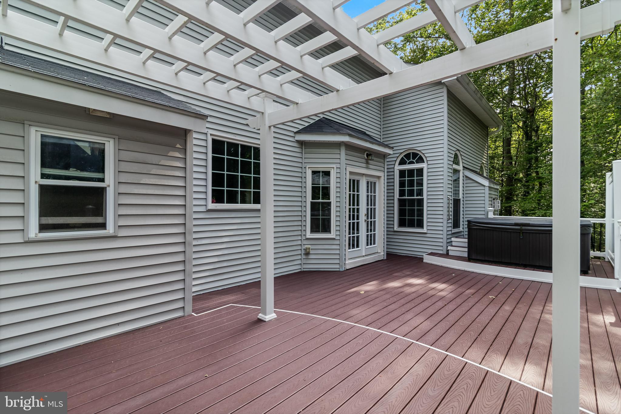 LOCUST GROVE ESTATES - Residential