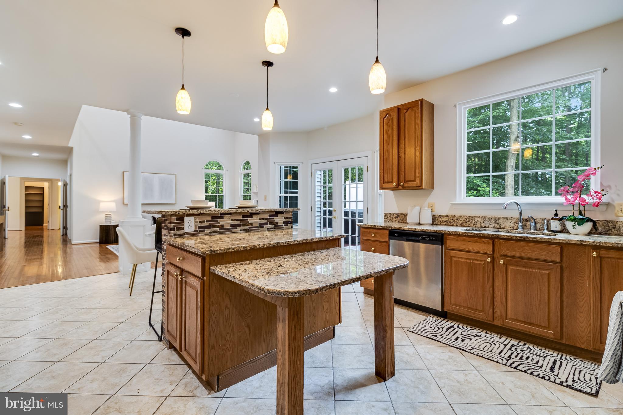 LOCUST GROVE ESTATES - Residential