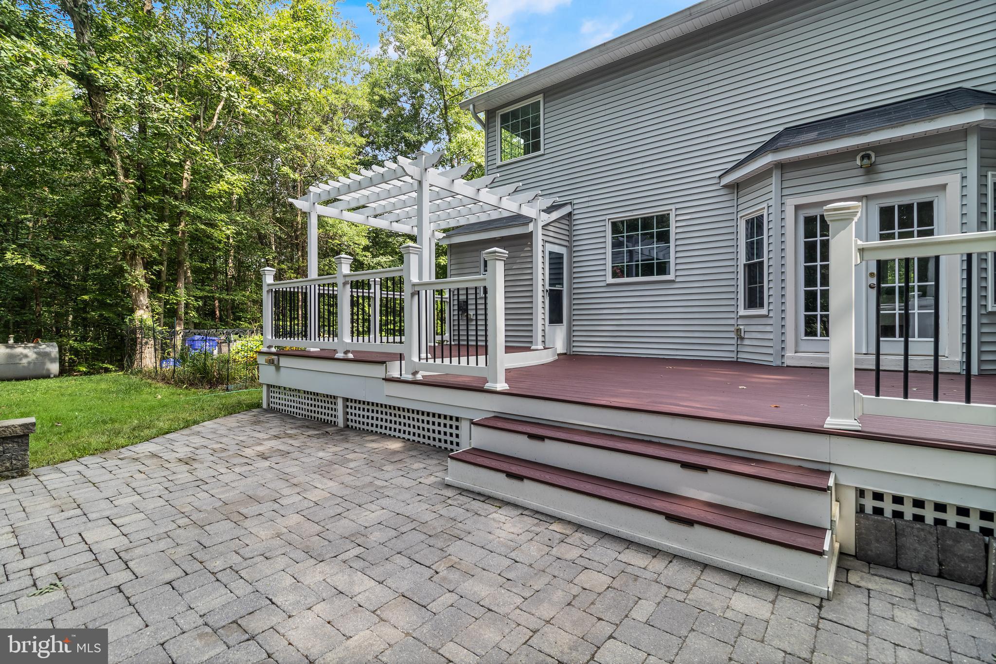 LOCUST GROVE ESTATES - Residential