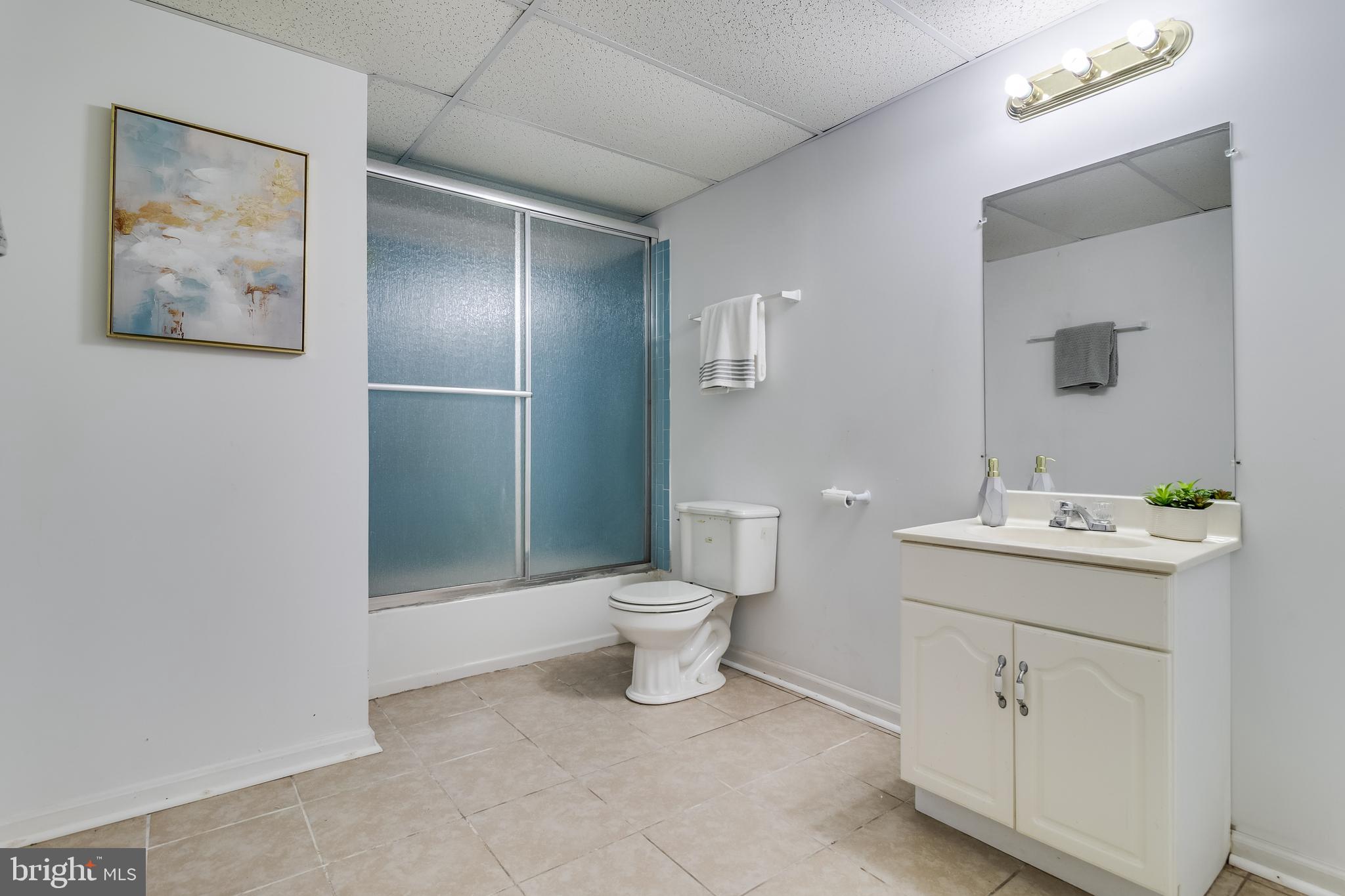 LOCUST GROVE ESTATES - Residential