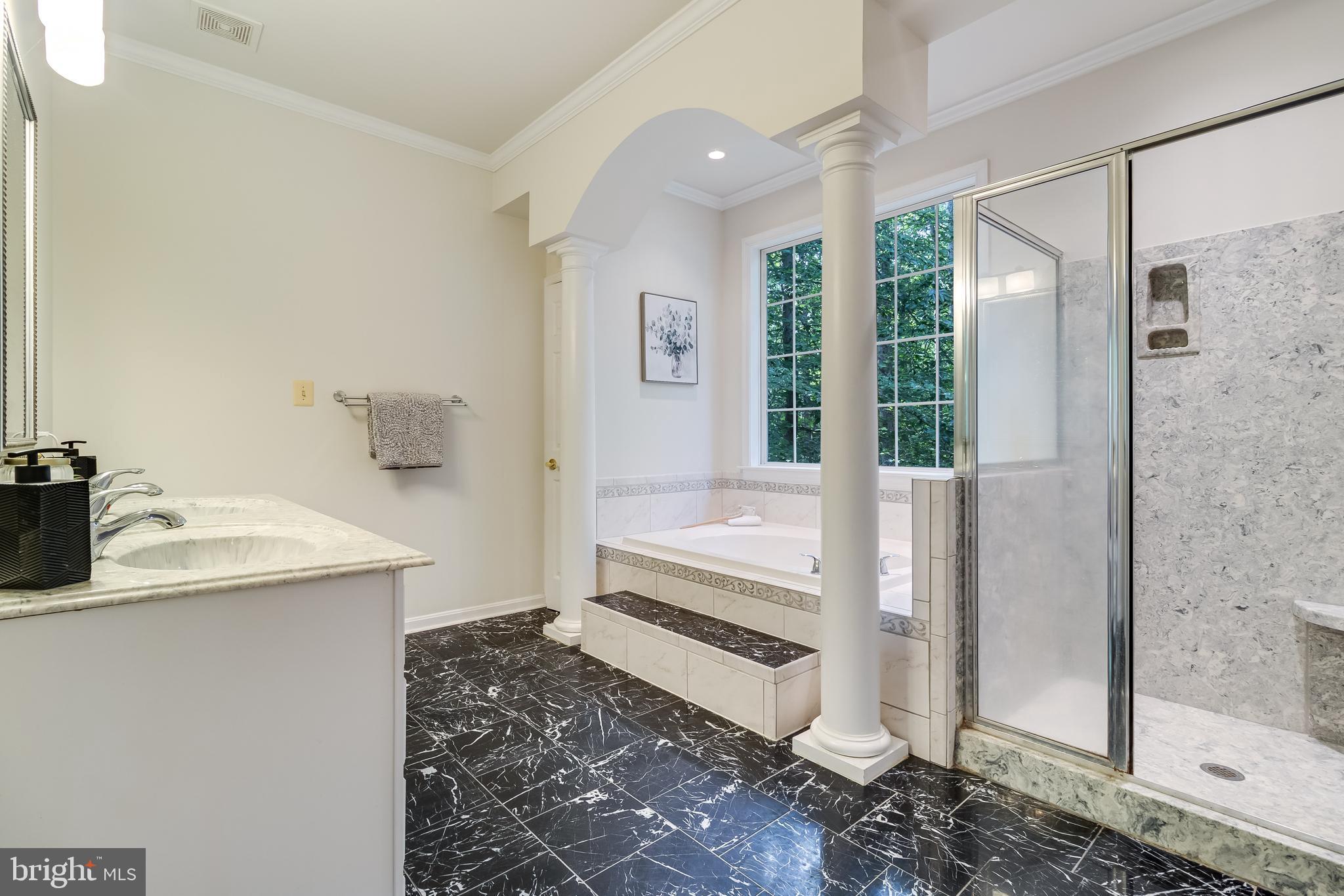 LOCUST GROVE ESTATES - Residential