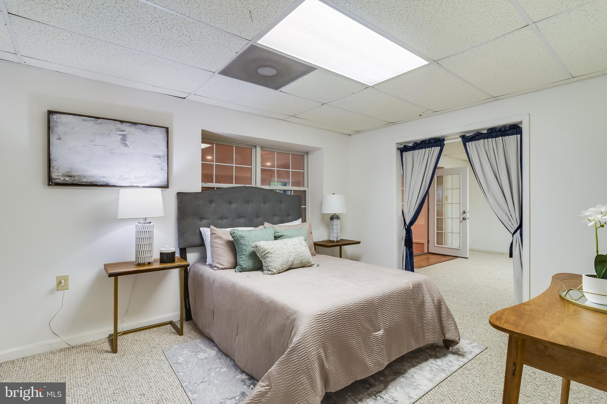 LOCUST GROVE ESTATES - Residential